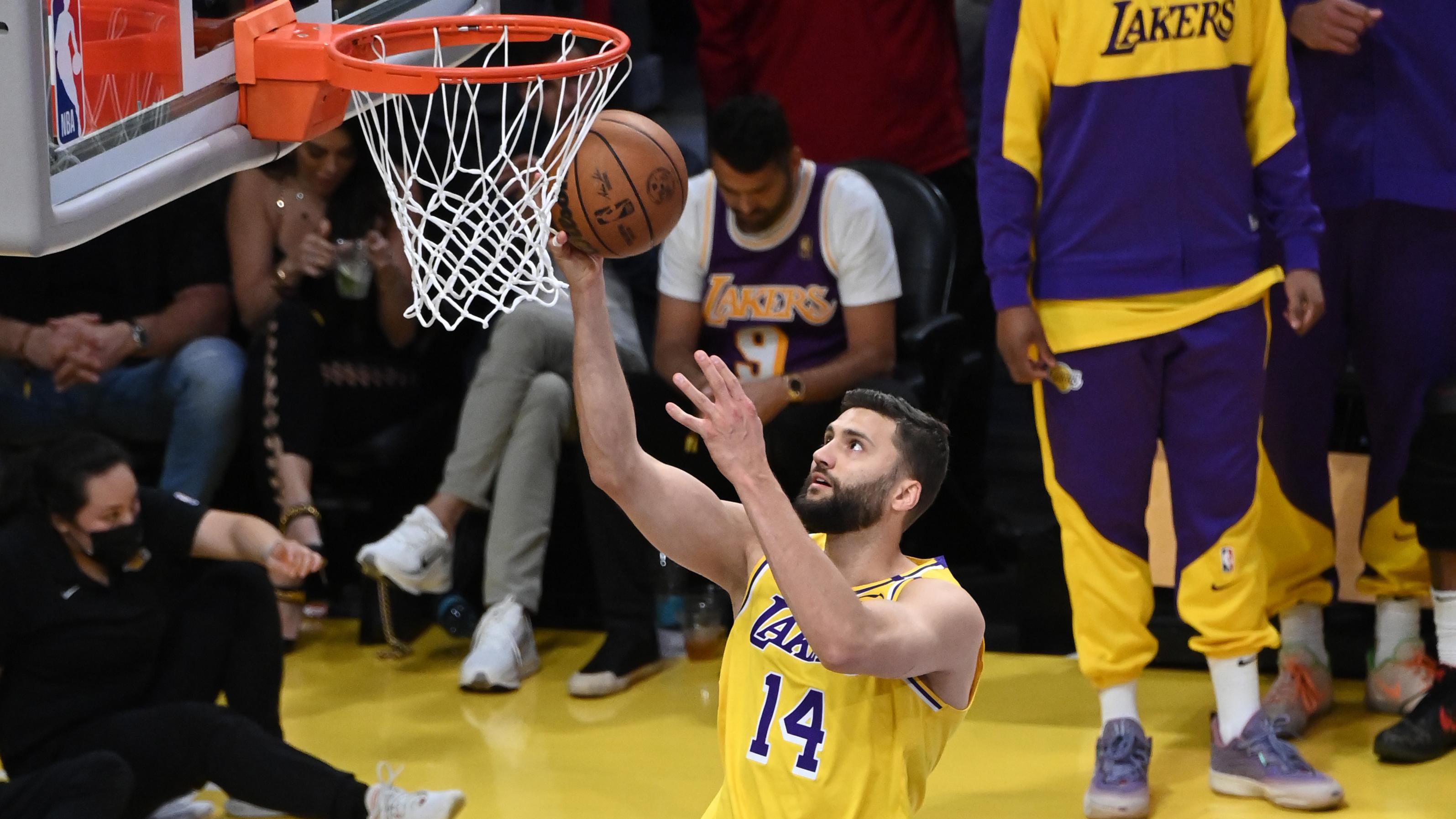 Minnesota Timberwolves v Los Angeles Lakers - Game Five