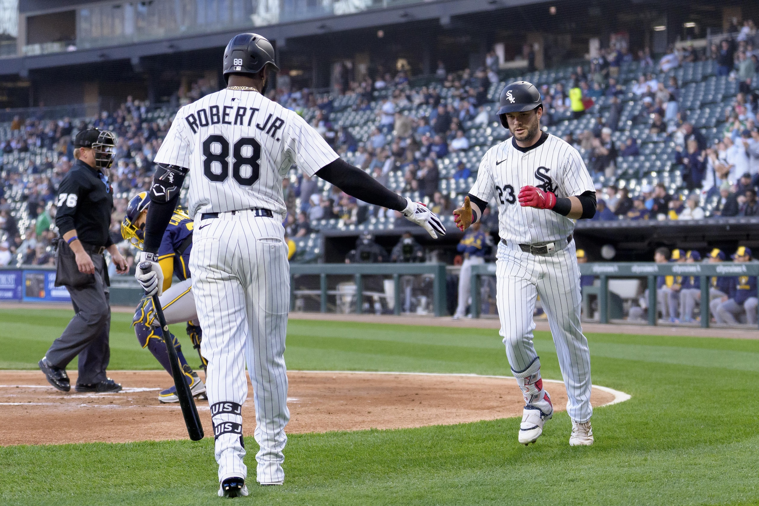 Milwaukee Brewers v Chicago White Sox