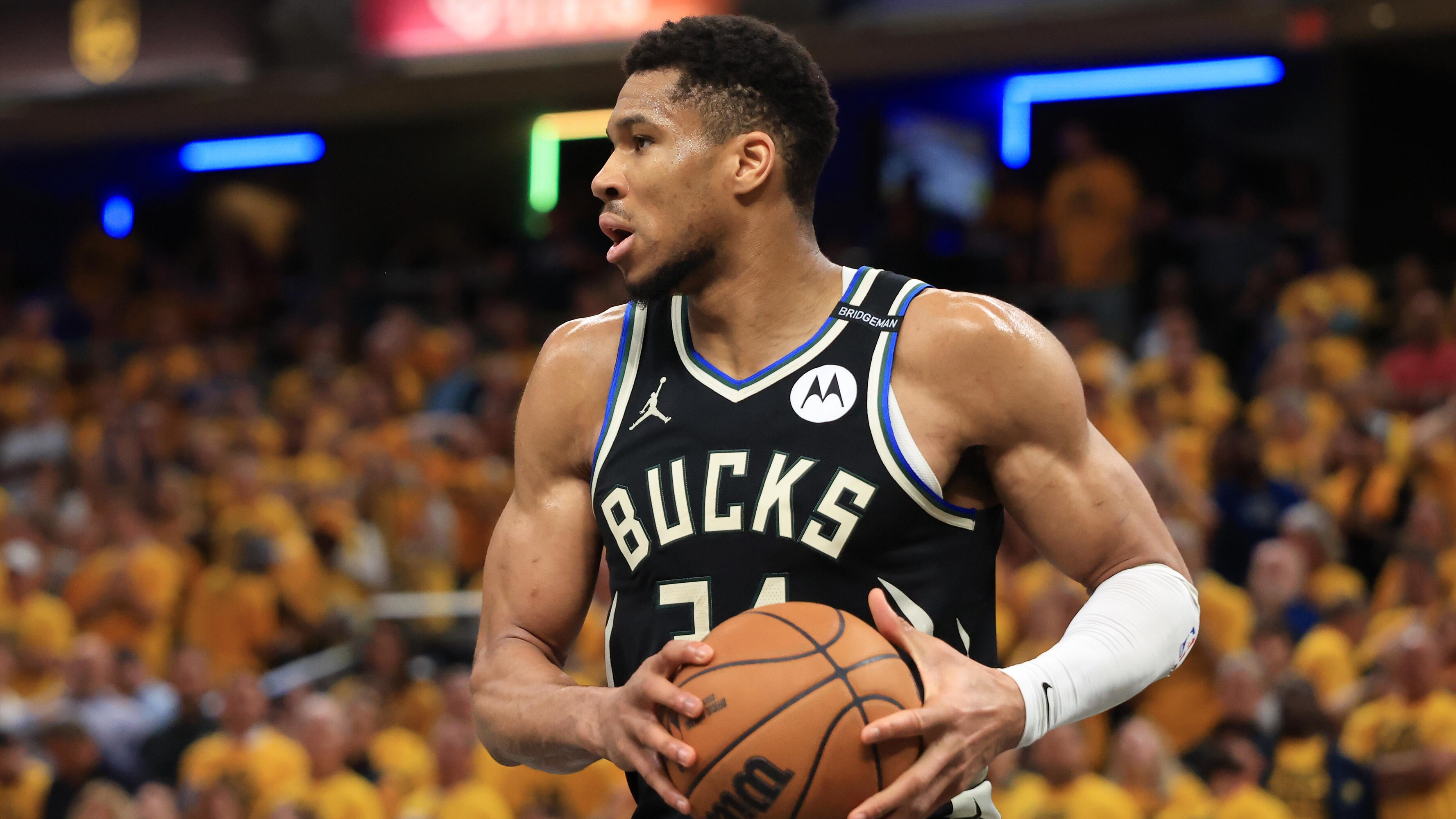 BS Meter on Latest NBA Trade Rumors with Reads on Giannis, Knicks and More