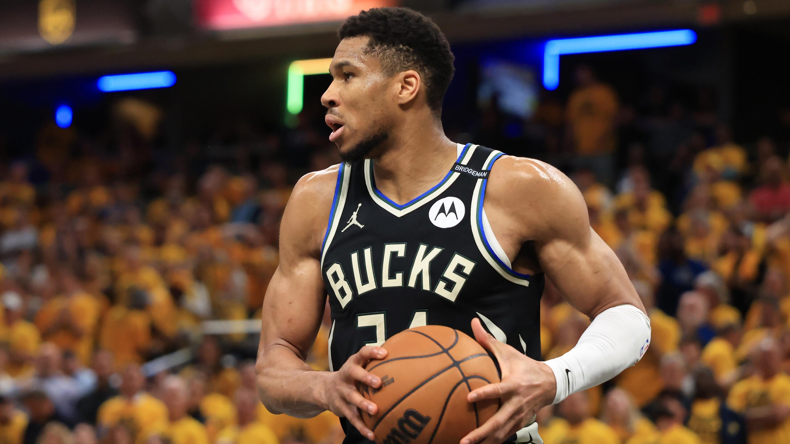 Milwaukee Bucks v Indiana Pacers - Game Five