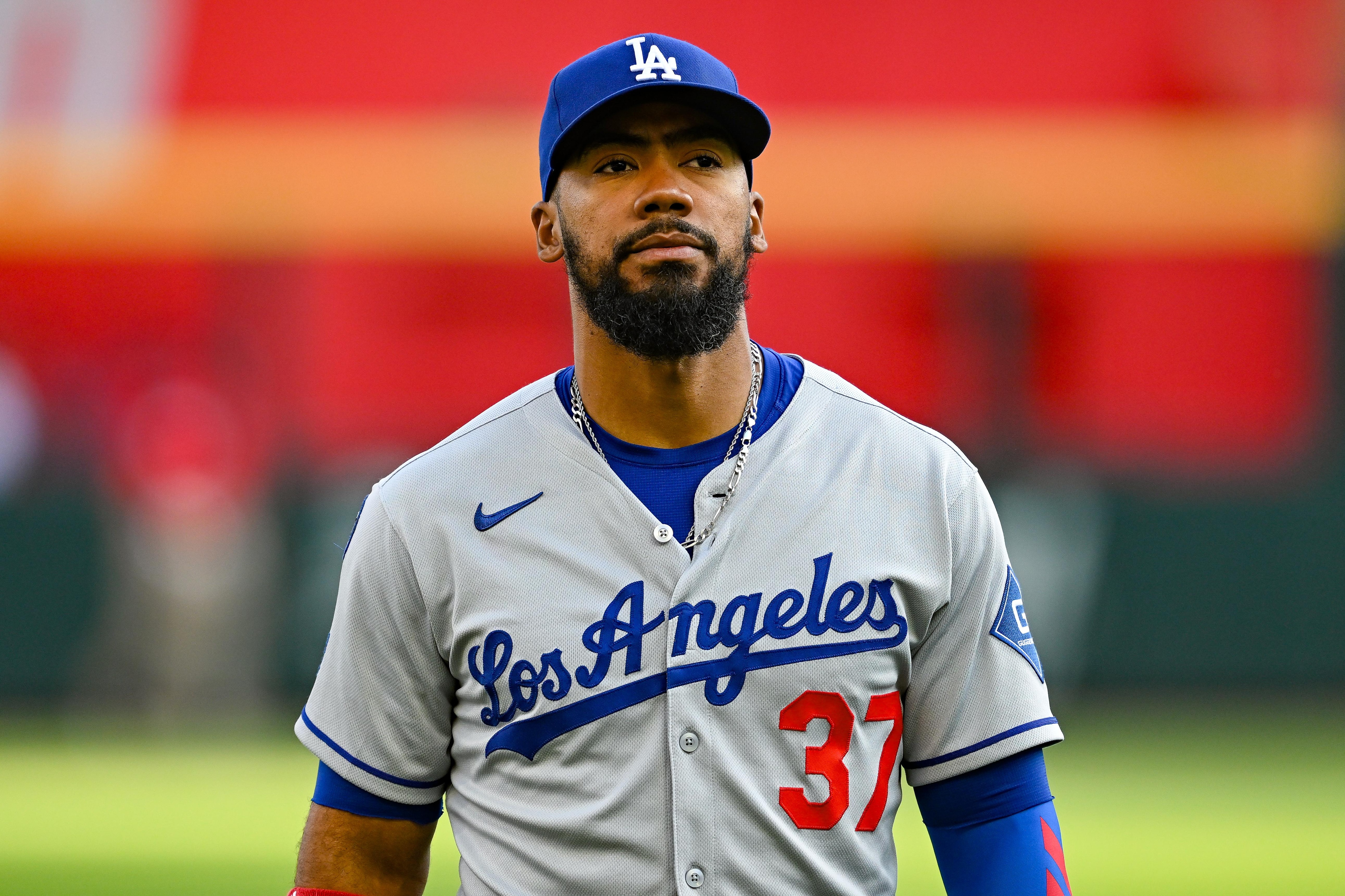 Dodgers' Teoscar Hernandez Will Be Placed on IL With Groin Injury