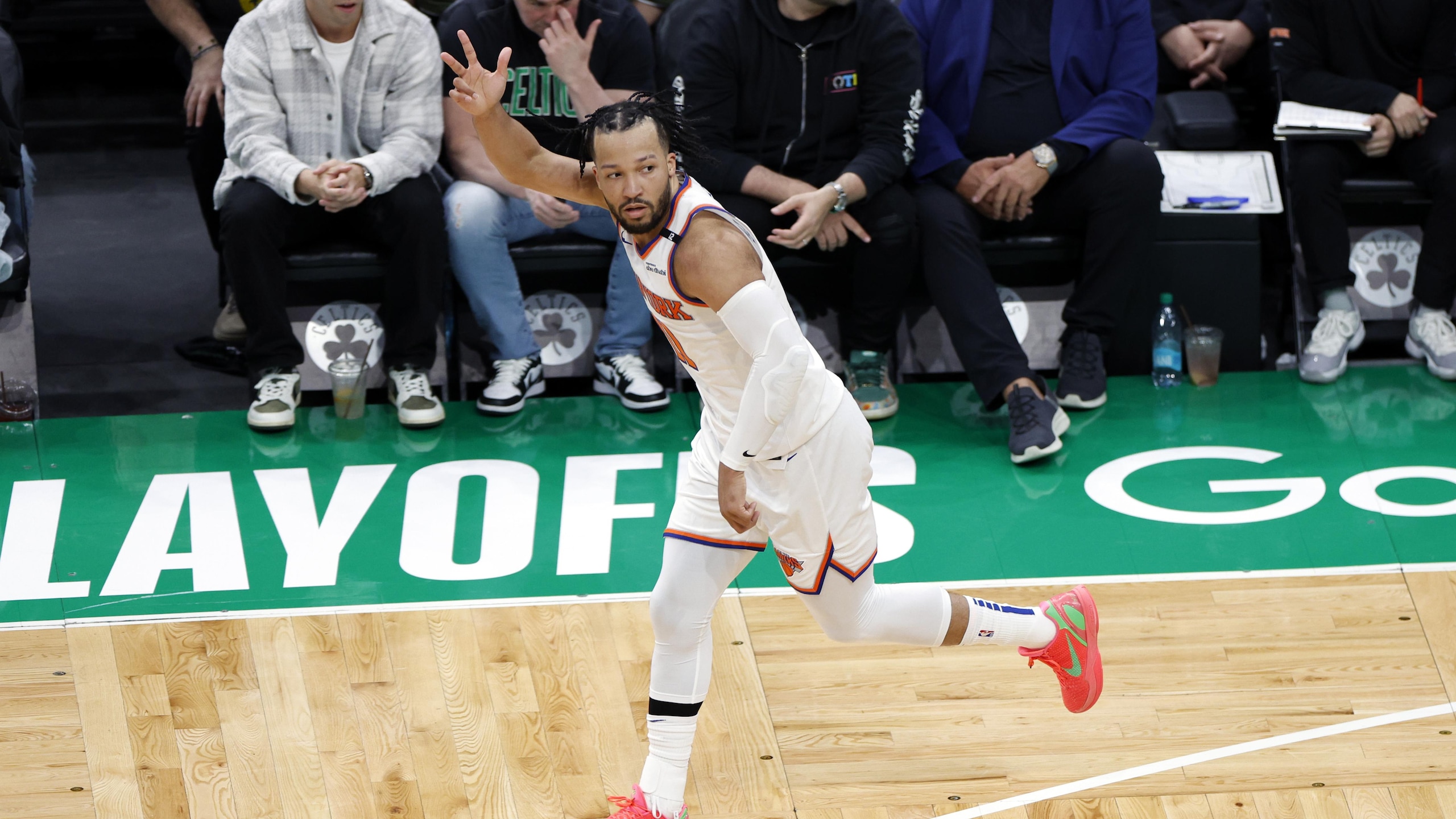 Yes, it happened again: Celtics head to New York down 2-0 to Knicks after giving up another 20-point lead