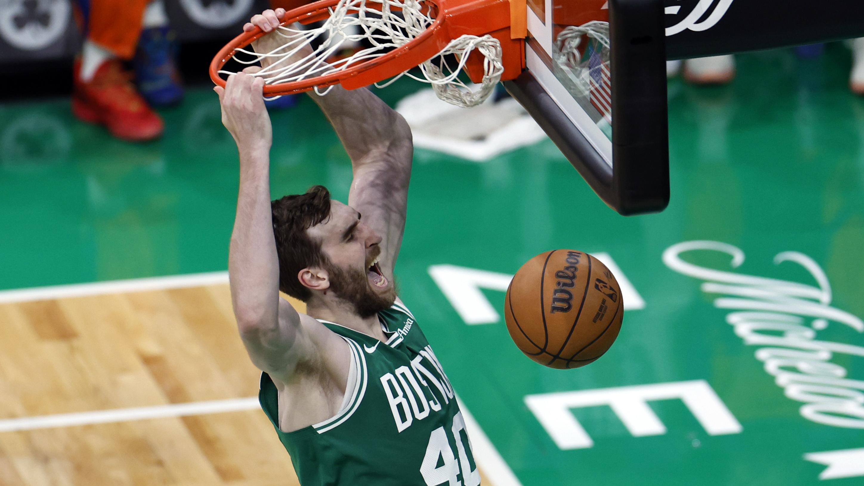 Yes, it happened again: Celtics head to New York down 2-0 to Knicks after giving up another 20-point lead