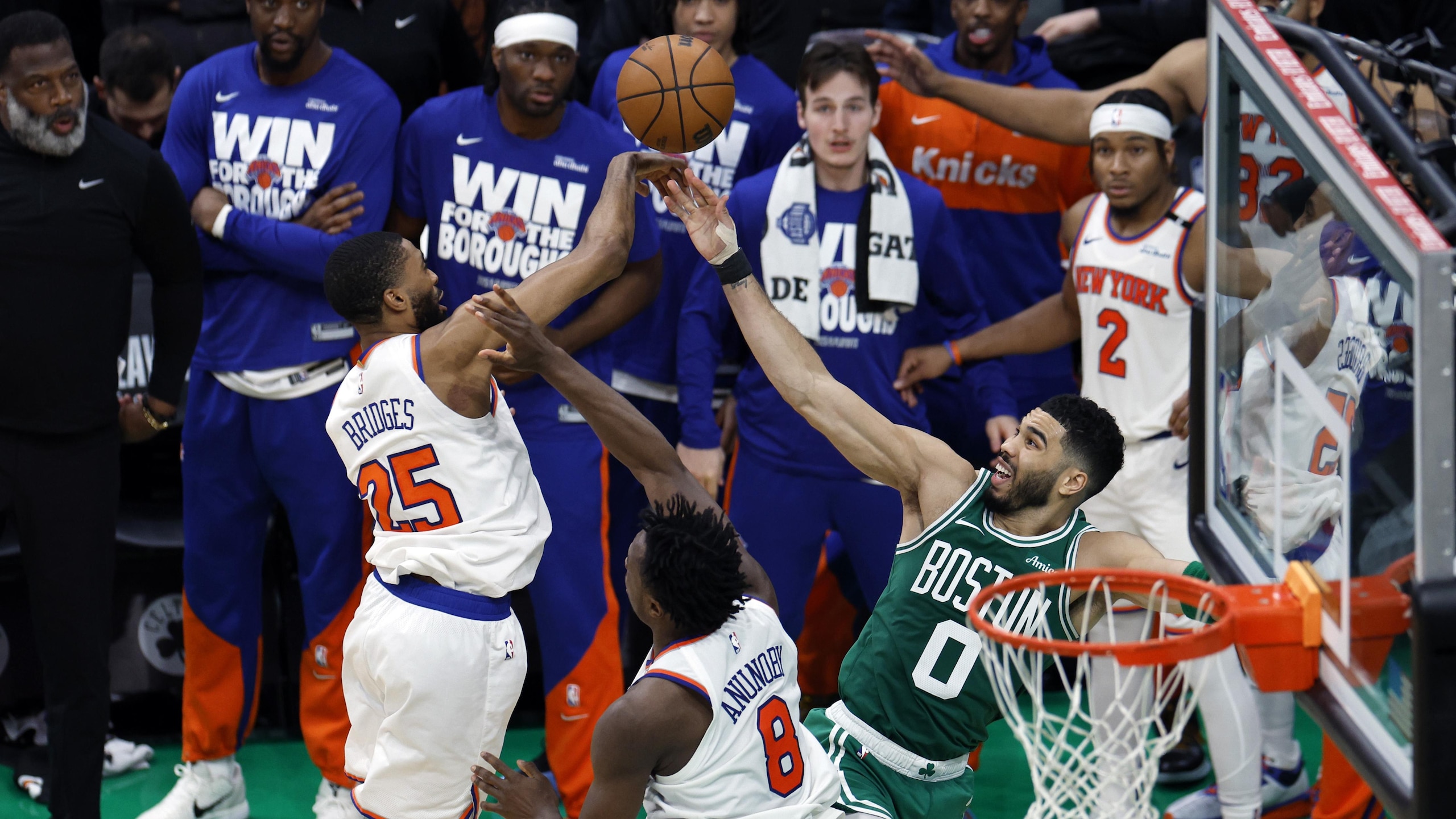 Yes, it happened again: Celtics head to New York down 2-0 to Knicks after giving up another 20-point lead