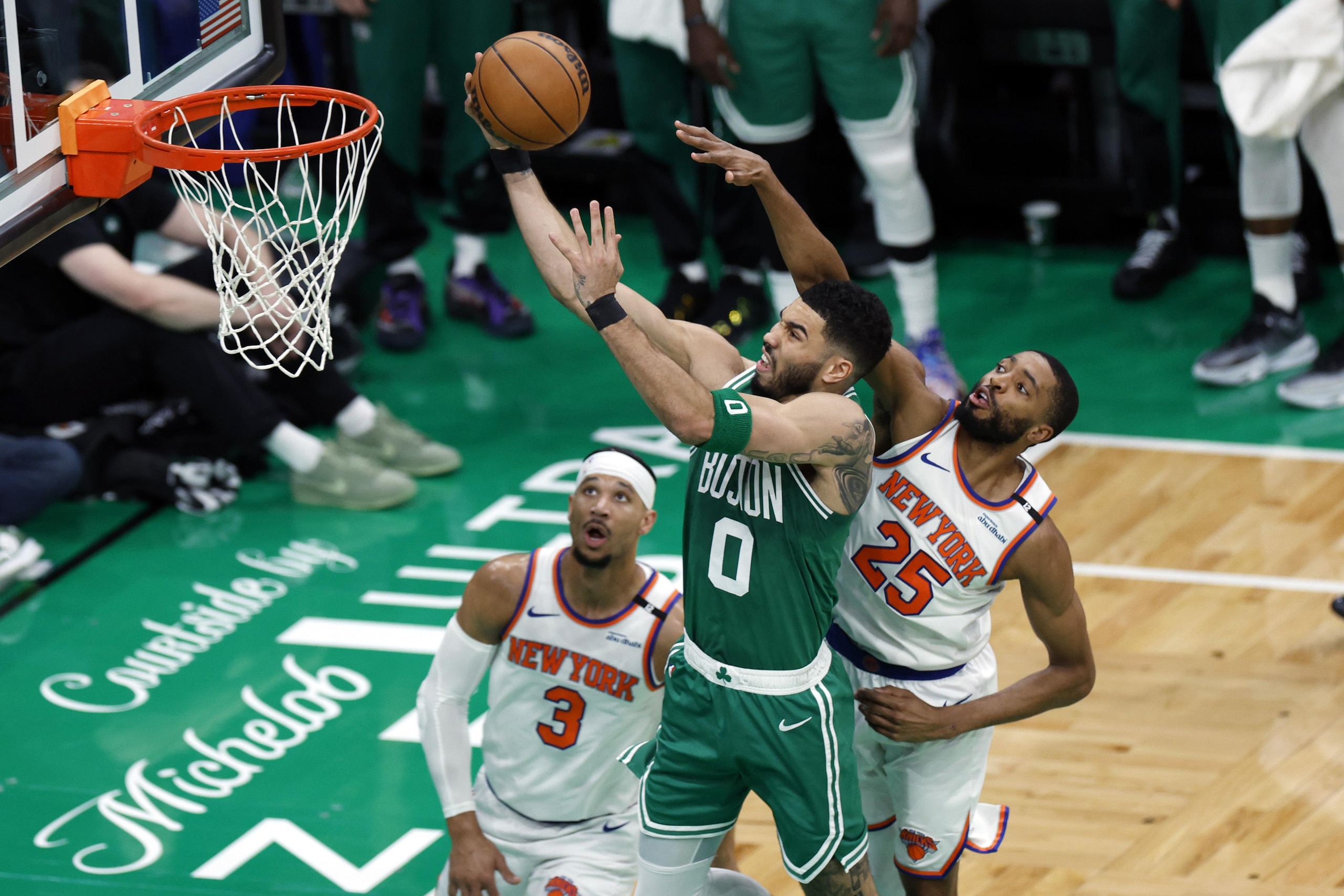 Yes, it happened again: Celtics head to New York down 2-0 to Knicks after giving up another 20-point lead Yes, it happened again: Celtics head to New York down 2-0 to Knicks after giving up another 20-point lead