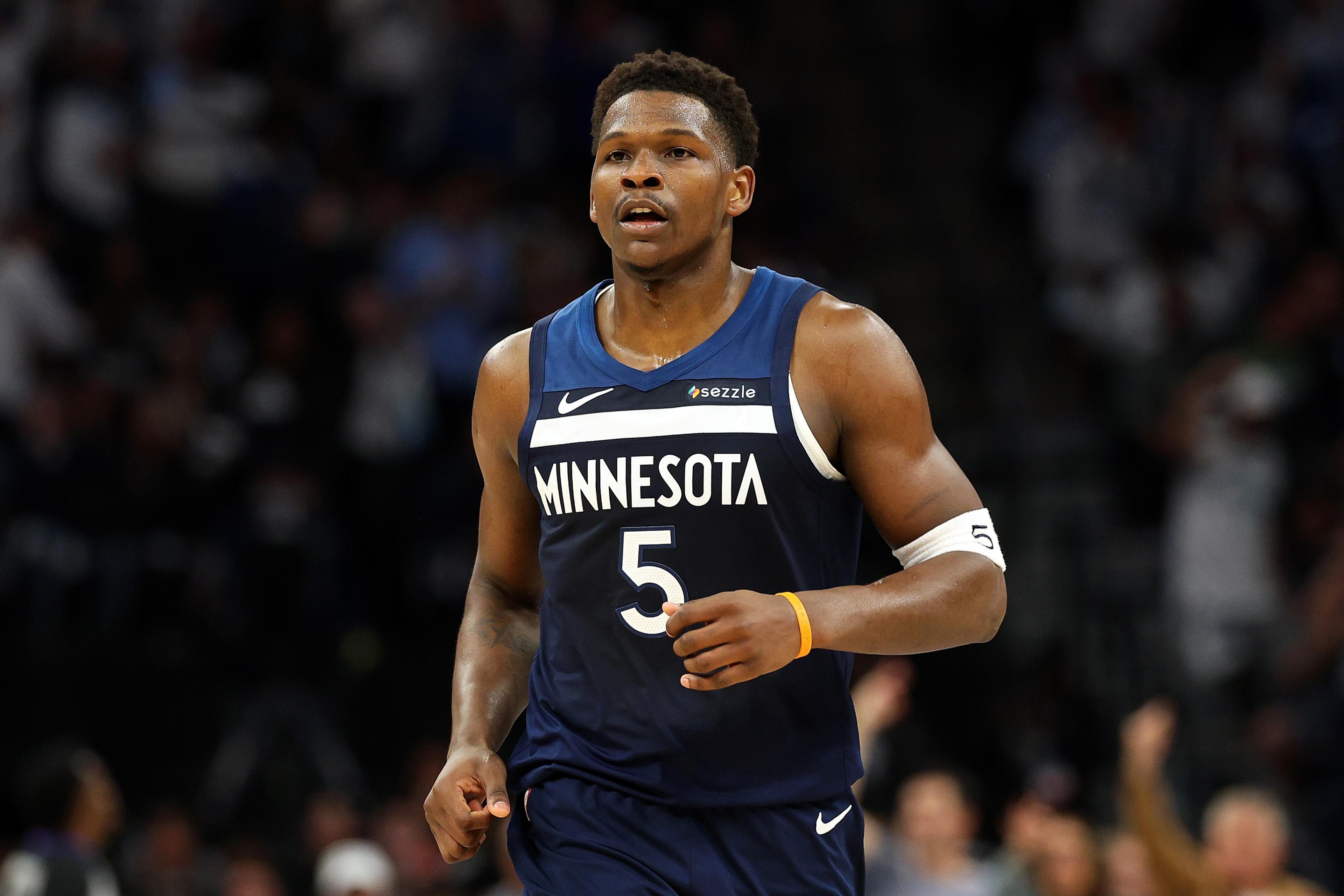 Los Angeles Lakers v Minnesota Timberwolves - Game Four Los Angeles Lakers v Minnesota Timberwolves - Game Four