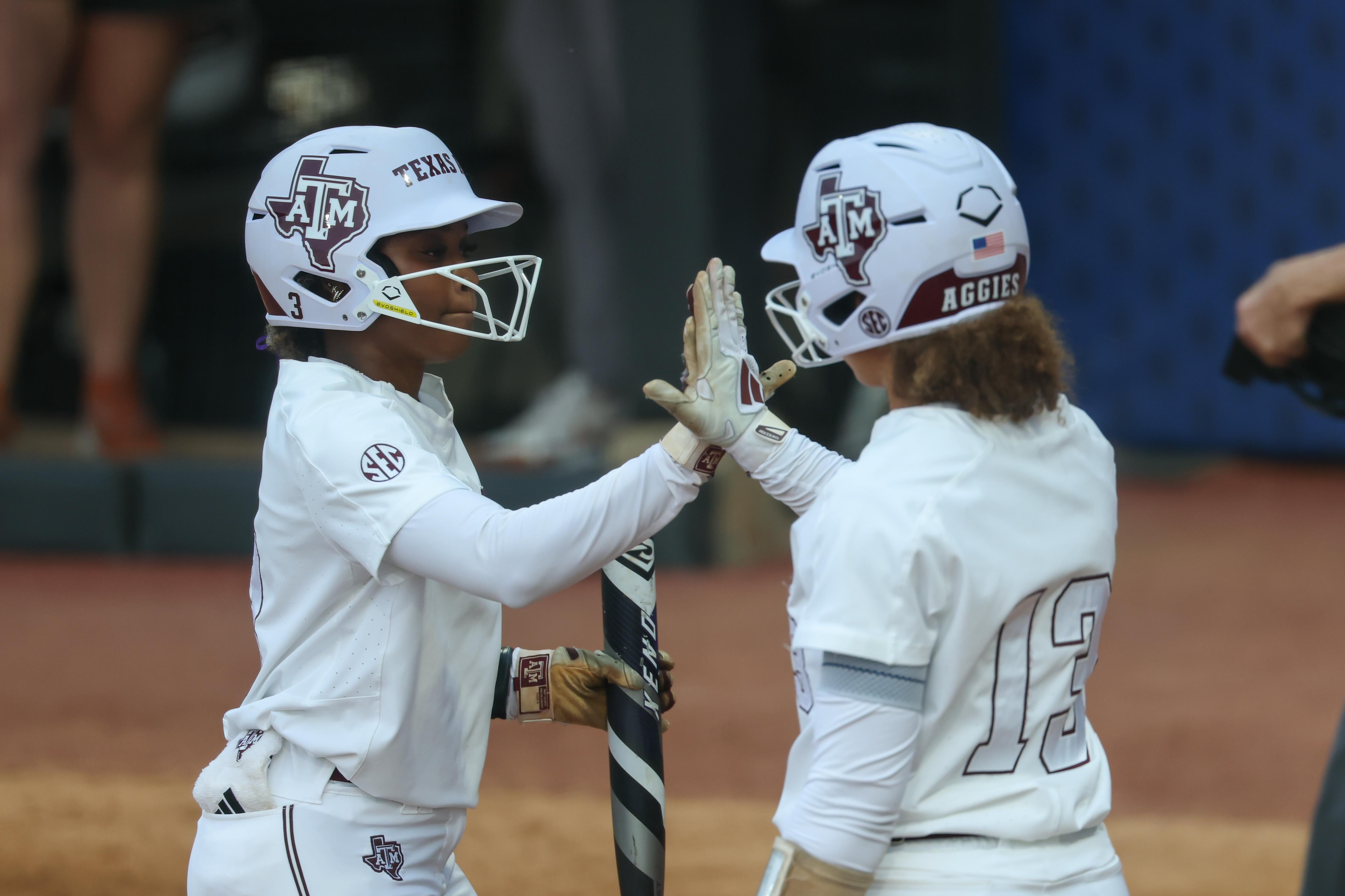 COLLEGE SOFTBALL: MAY 09 SEC Softball Championship Semifinals - Texas vs Texas A&M