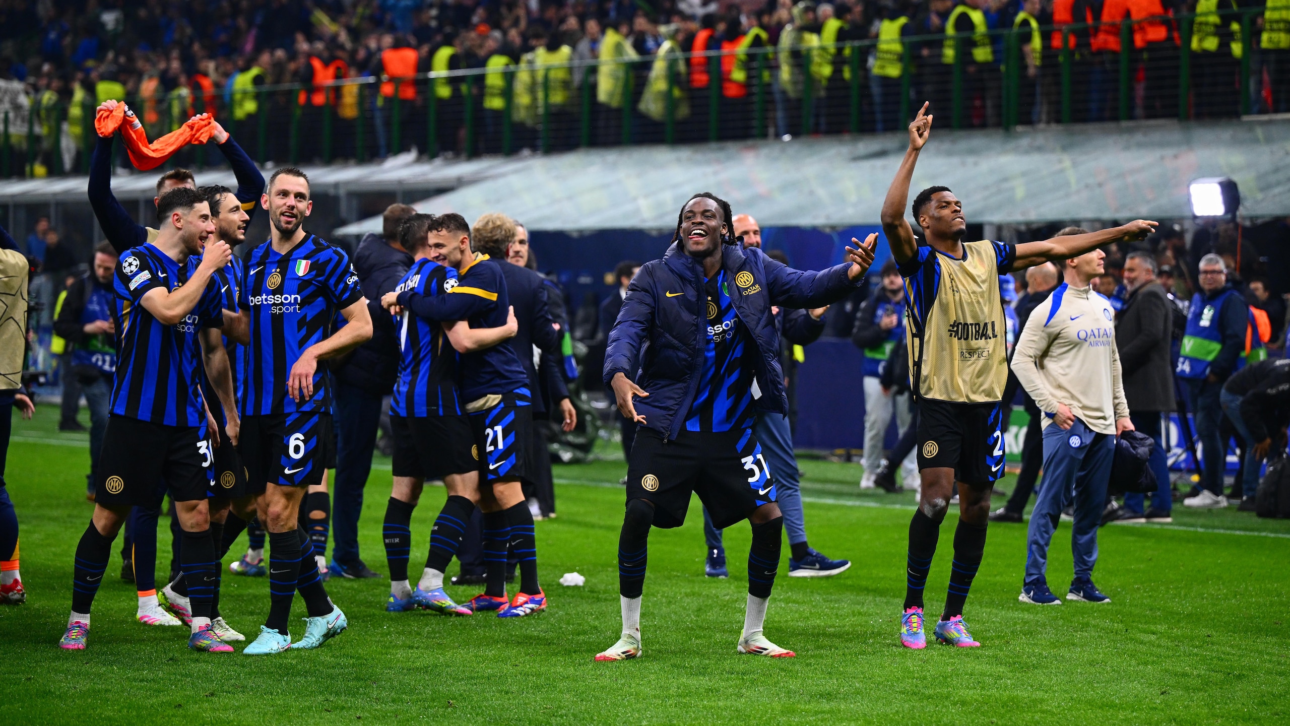 FC Internazionale Milano v FC Barcelona - UEFA Champions League 2024/25 Semi Final Second Leg