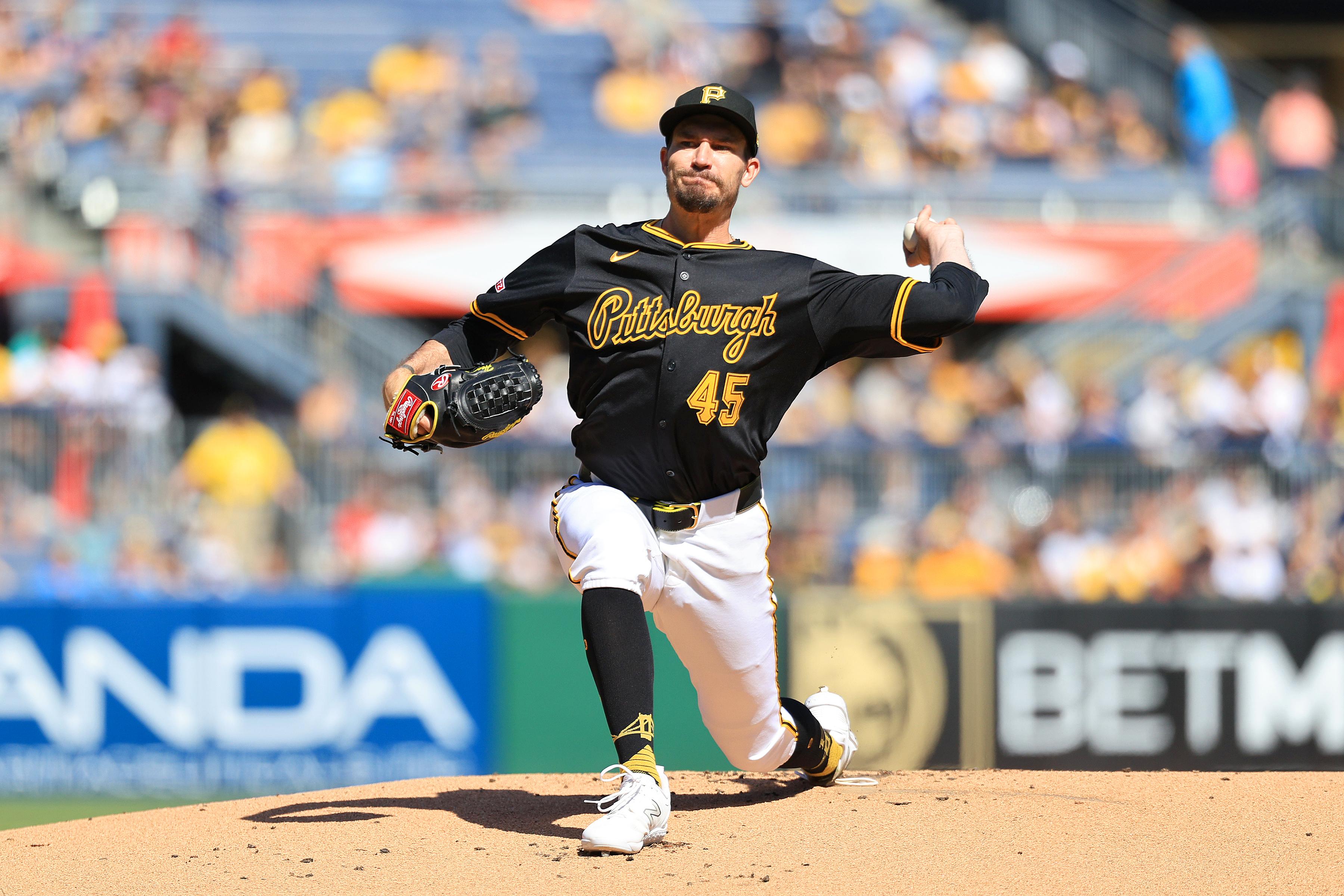 MLB: MAY 10 Braves at Pirates