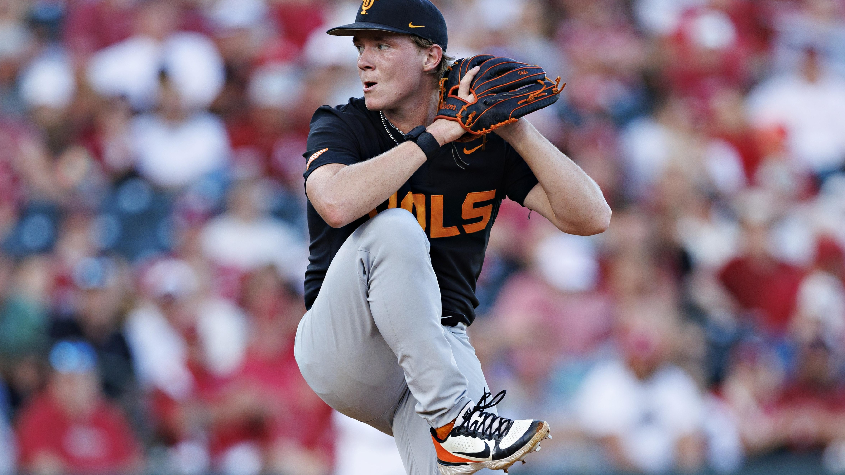 Dissecting Experts' 2025 MLB Mock Drafts Ahead of College Baseball Super Regionals