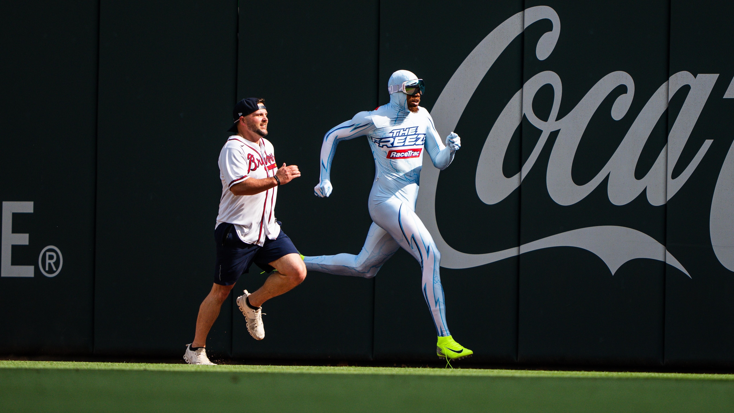 San Diego Padres v Atlanta Braves