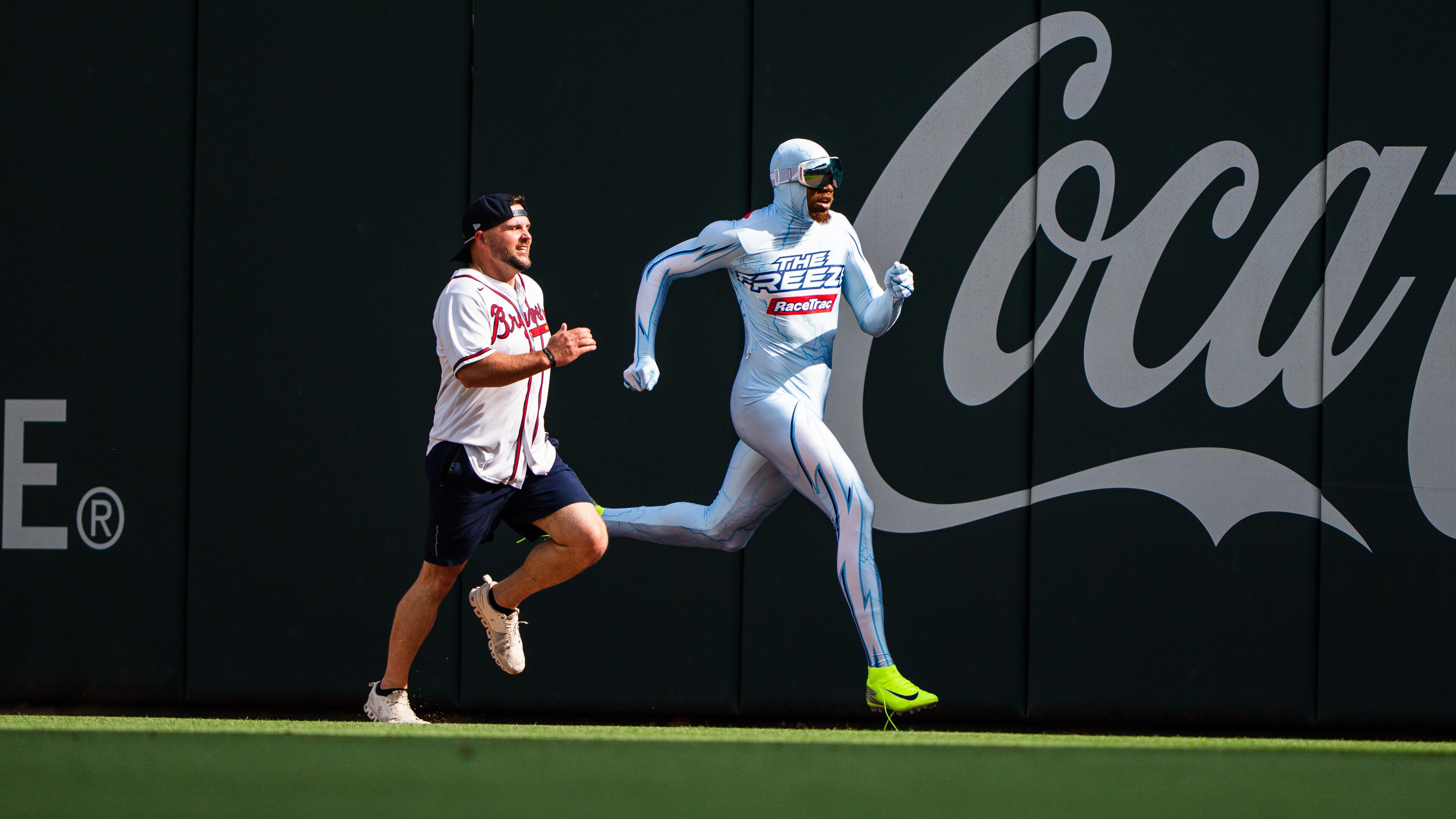San Diego Padres v Atlanta Braves