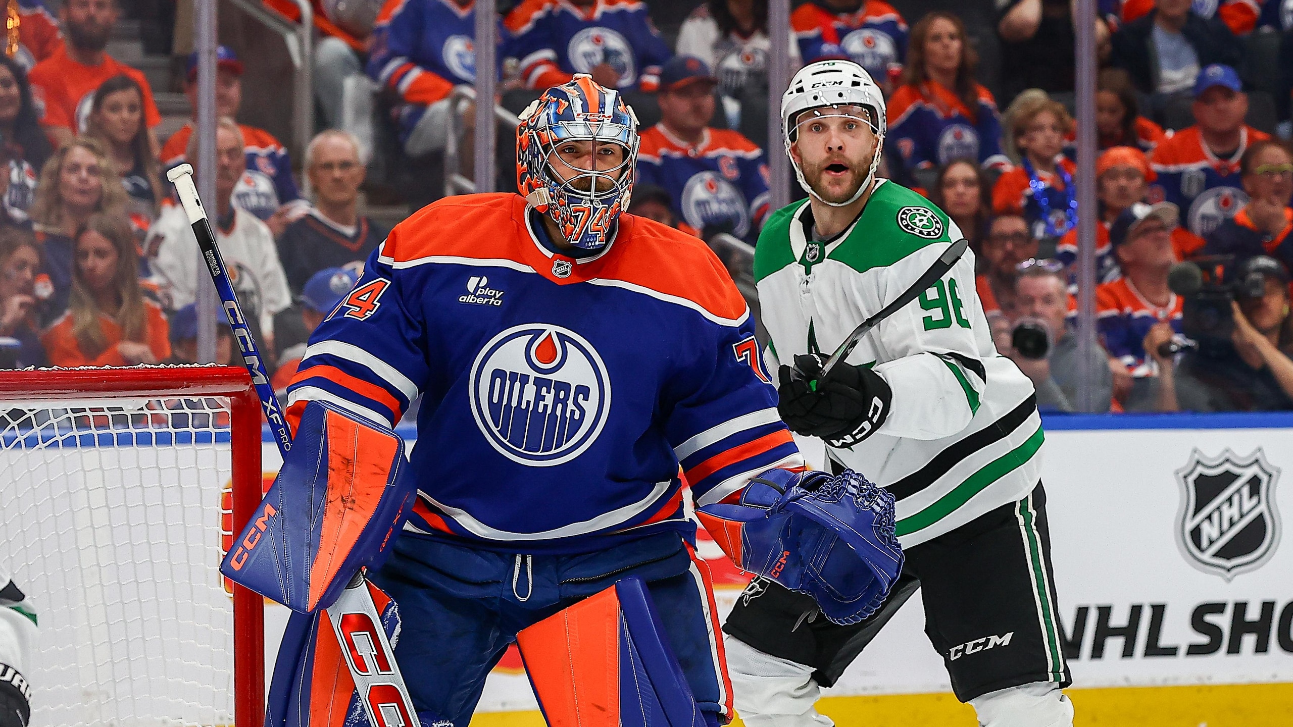 NHL: MAY 25 Stanley Cup Playoffs Western Conference Final Stars at Oilers NHL: MAY 25 Stanley Cup Playoffs Western Conference Final Stars at Oilers