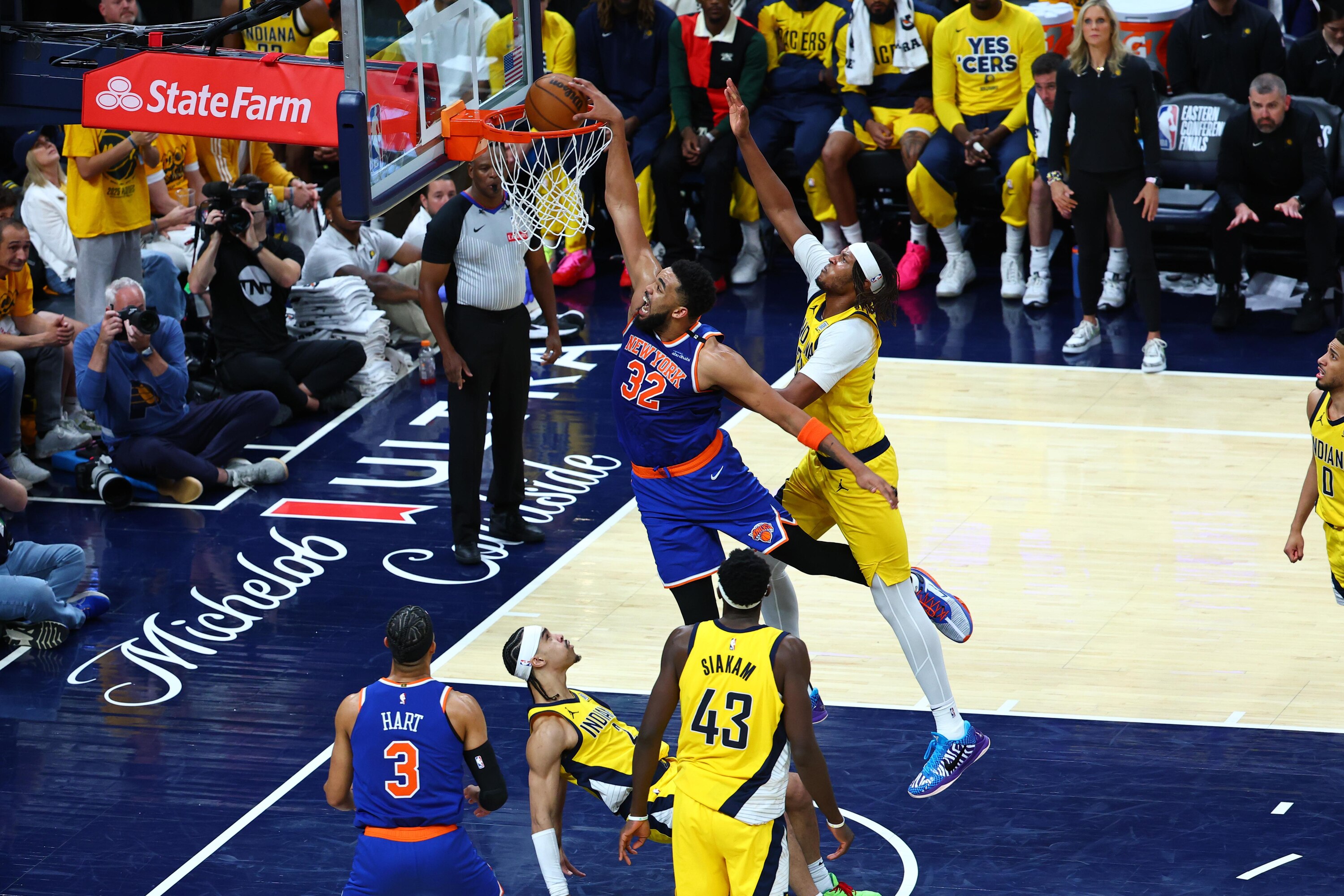 Brunson, Thibodeau Say 'No Lead Is Safe' After KAT, Knicks Rally to Beat Pacers in G3