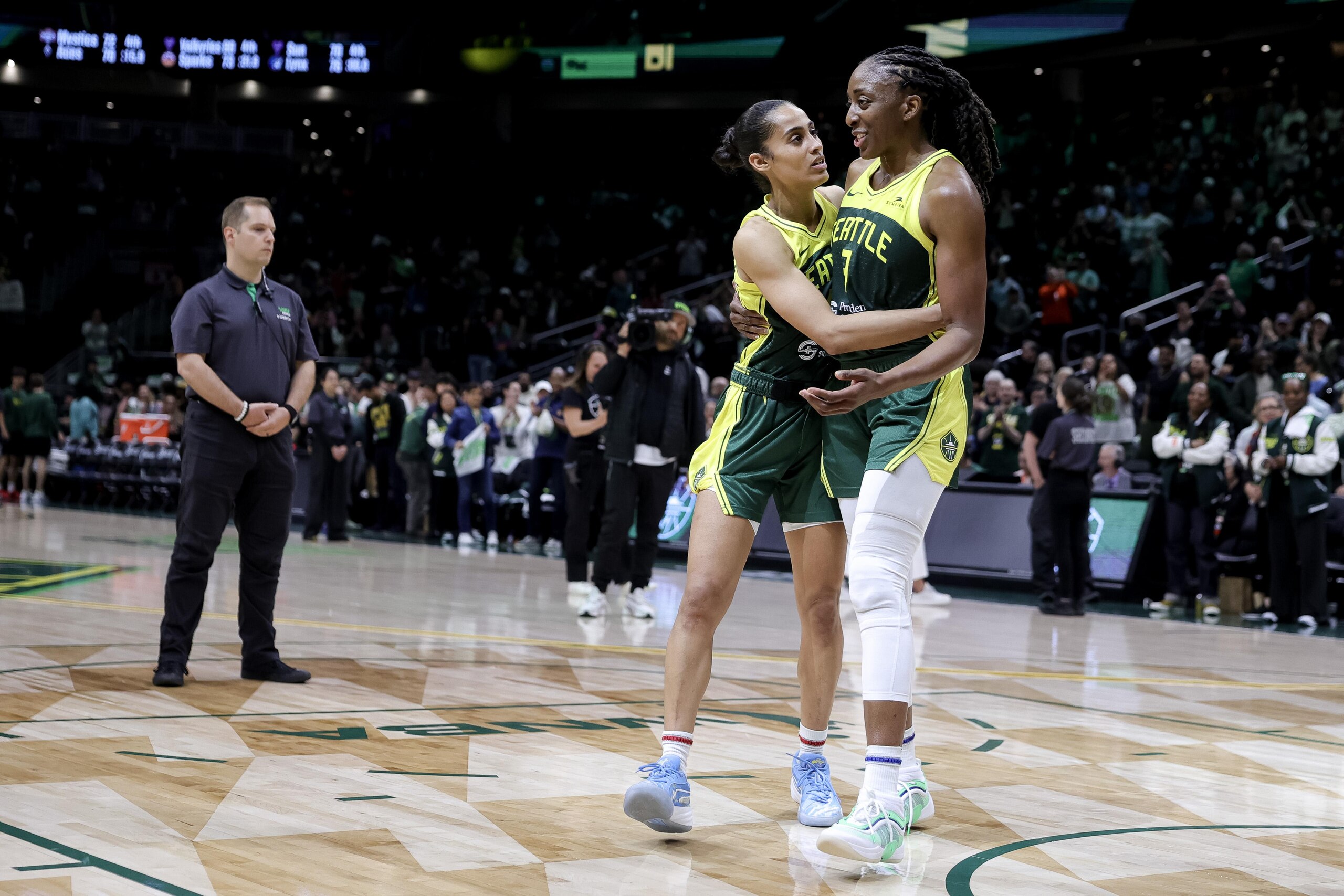 Phoenix Mercury v Seattle Storm