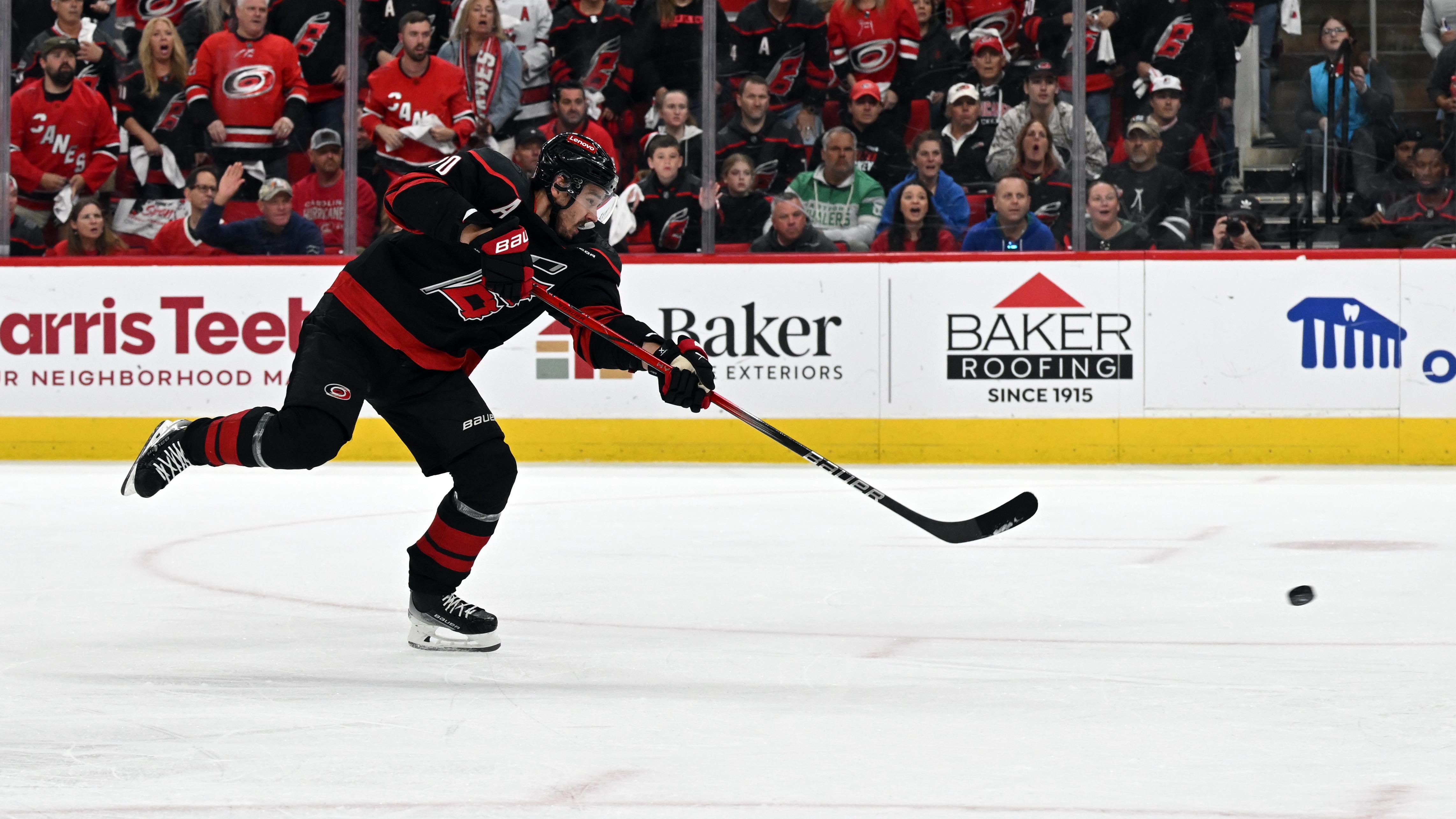 NHL: MAY 28 Stanley Cup Playoffs Eastern Conference Final Panthers at Hurricanes