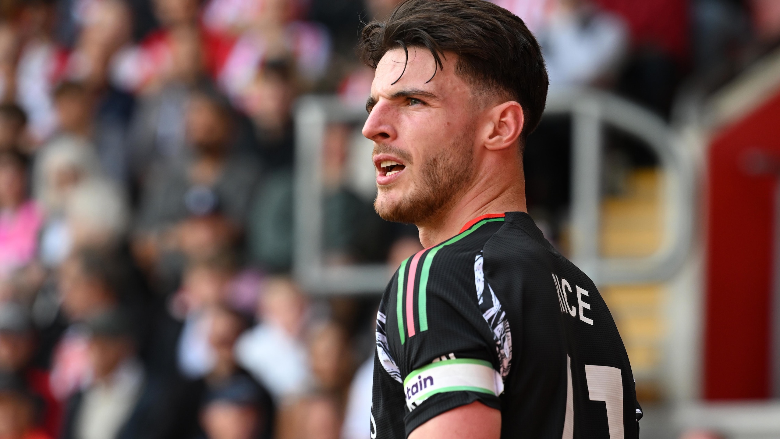 Southampton FC v Arsenal FC - Premier League