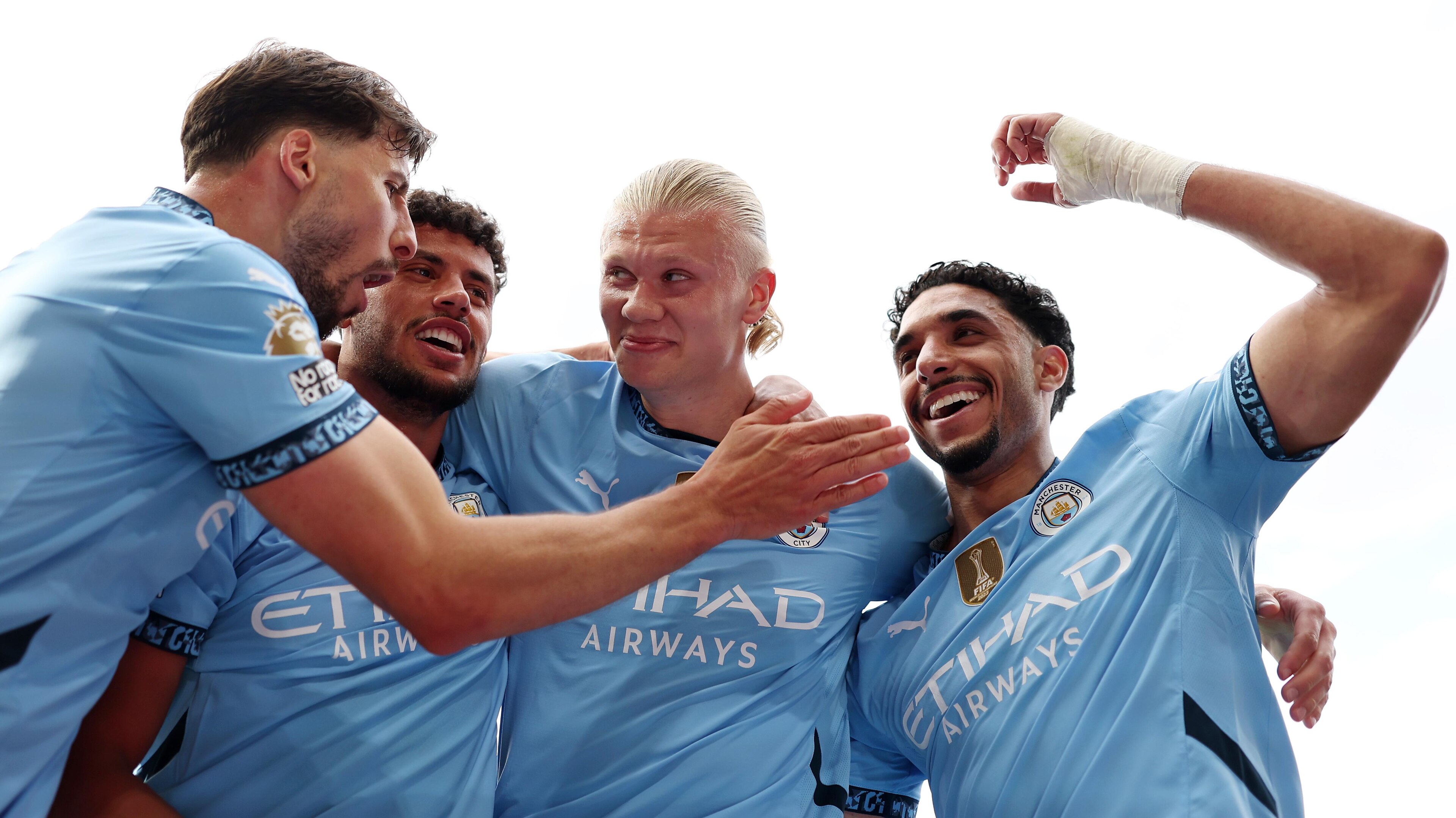 Fulham FC v Manchester City FC - Premier League Fulham FC v Manchester City FC - Premier League