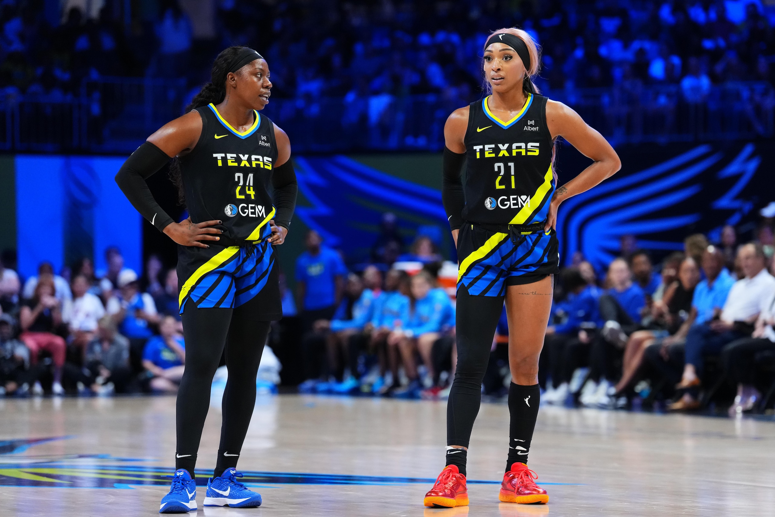 Chigaco Sky v Dallas Wings