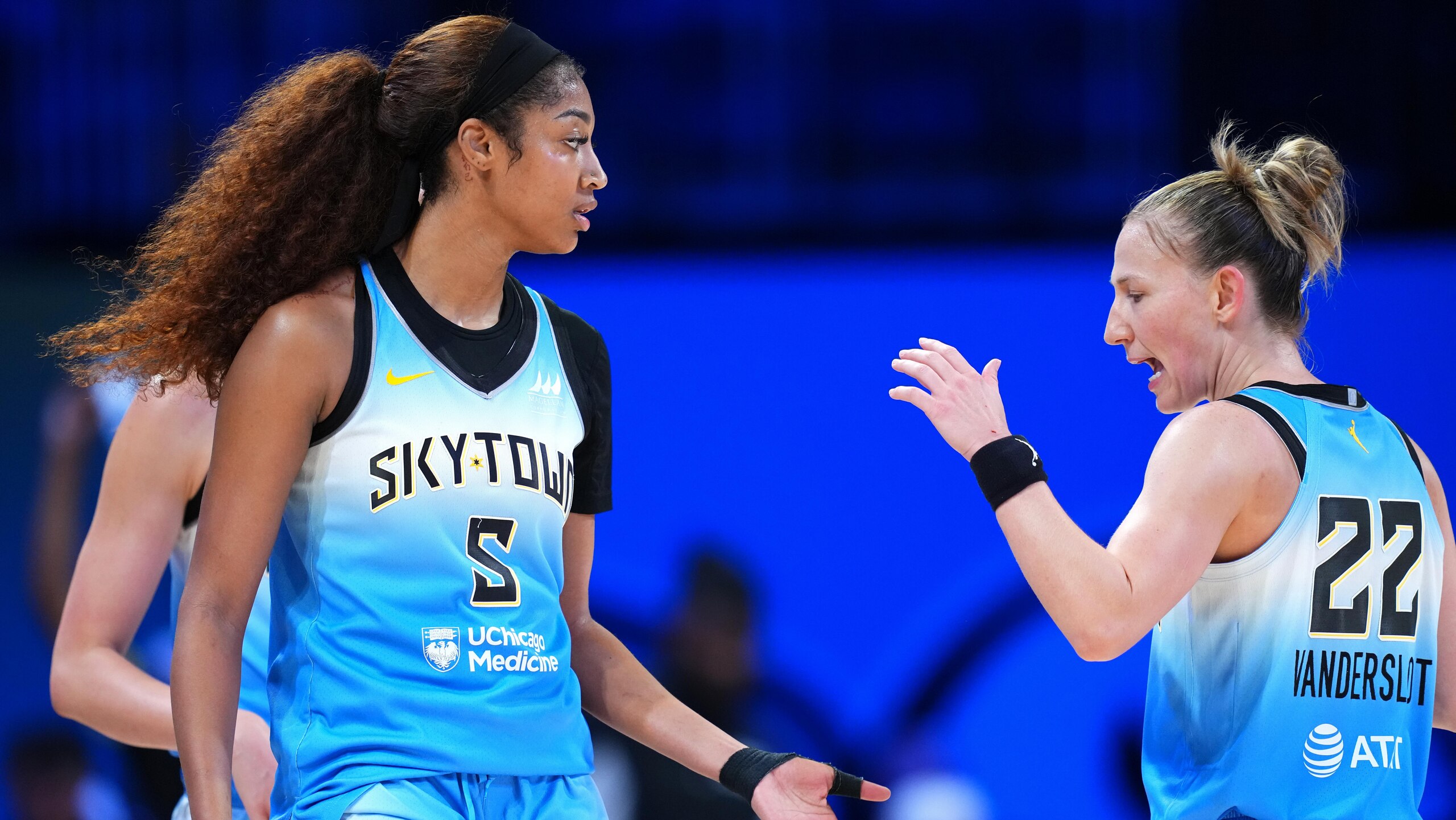 Chigaco Sky v Dallas Wings Chigaco Sky v Dallas Wings