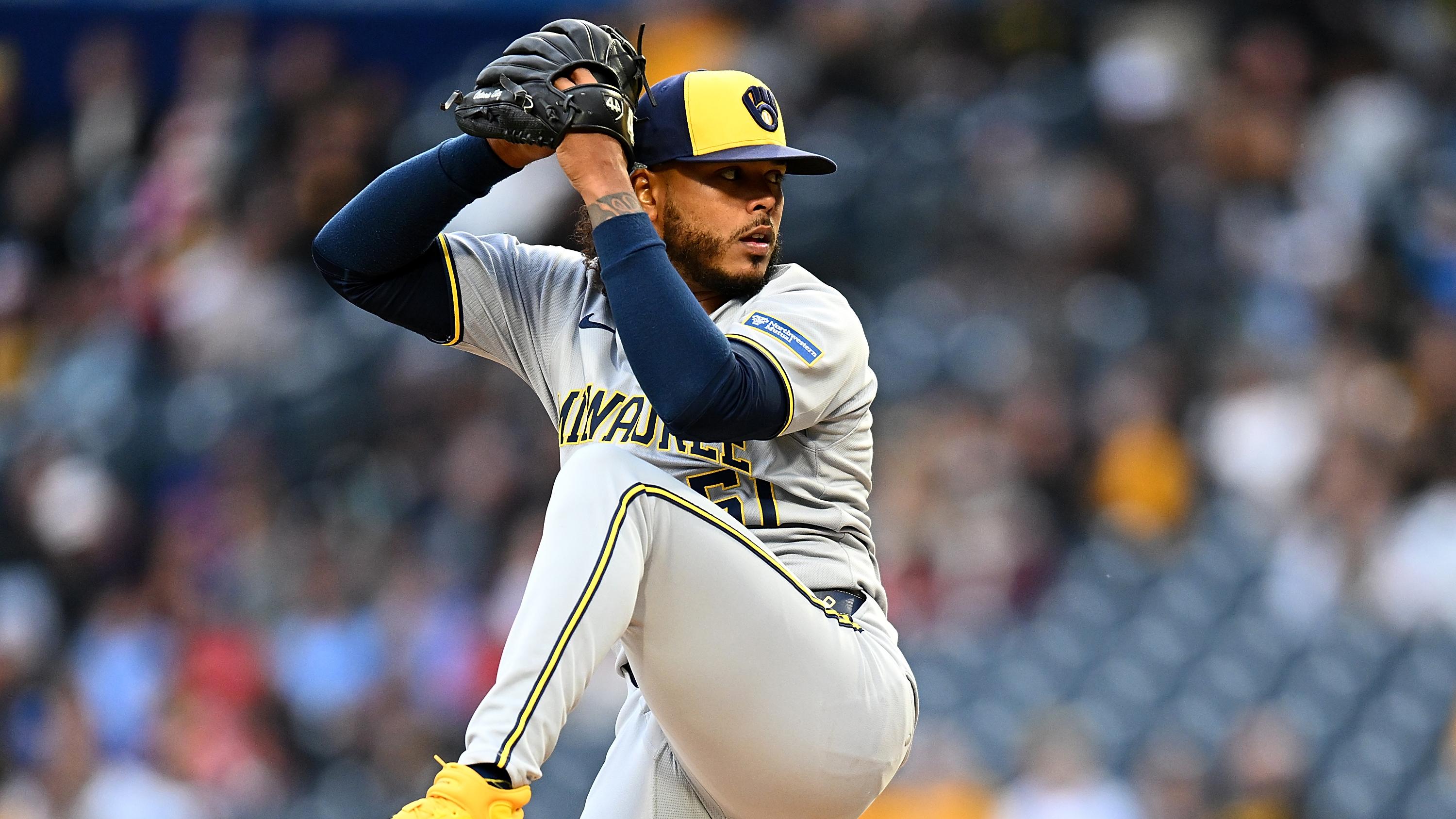 Milwaukee Brewers v Pittsburgh Pirates