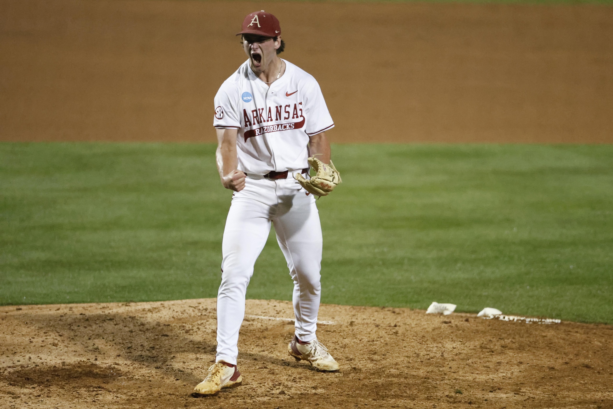 NCAA BASEBALL: JUN 01 Division I Regional - Creighton vs Arkansas