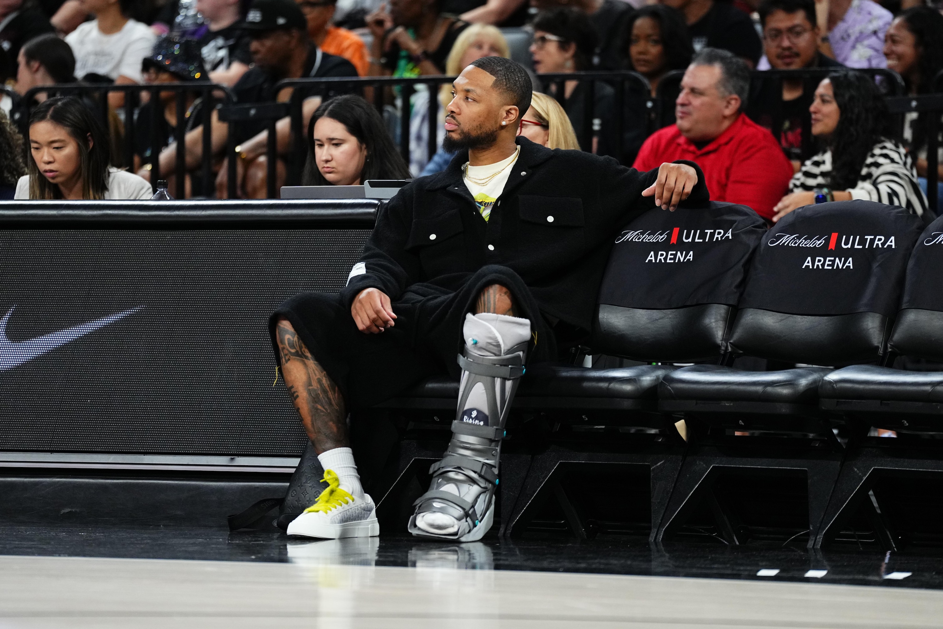 Damian Lillard Reportedly Could Return 8-10 Months After Injury amid Giannis Rumors
