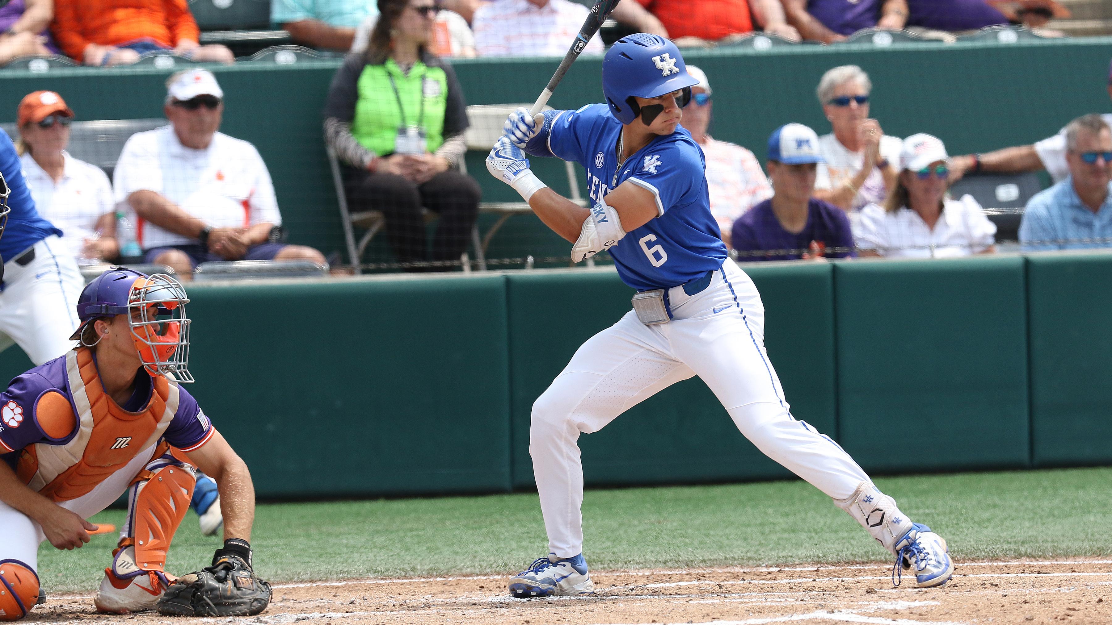 NCAA BASEBALL: JUN 01 Division I Regional - Kentucky vs Clemson