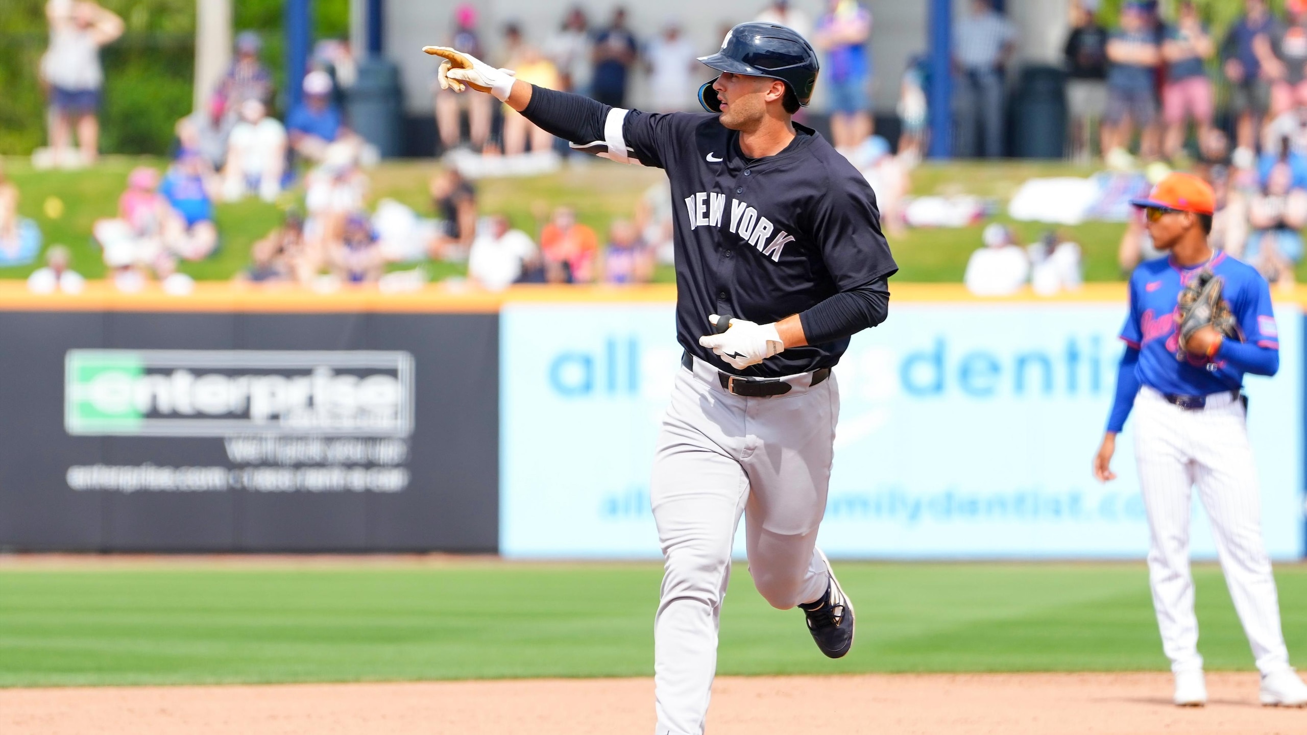 New York Yankees v. New York Mets