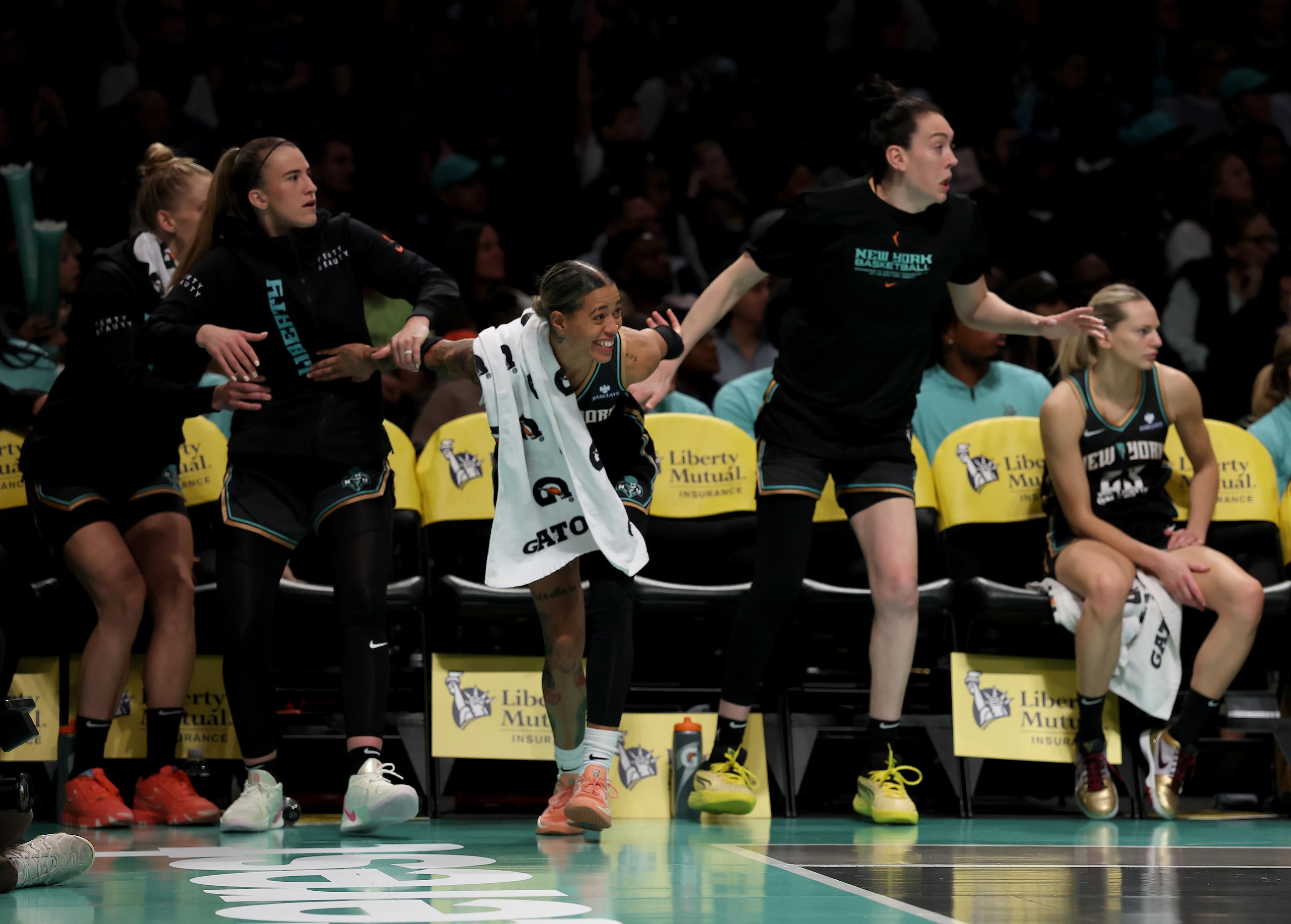 Connecticut Sun v New York Liberty