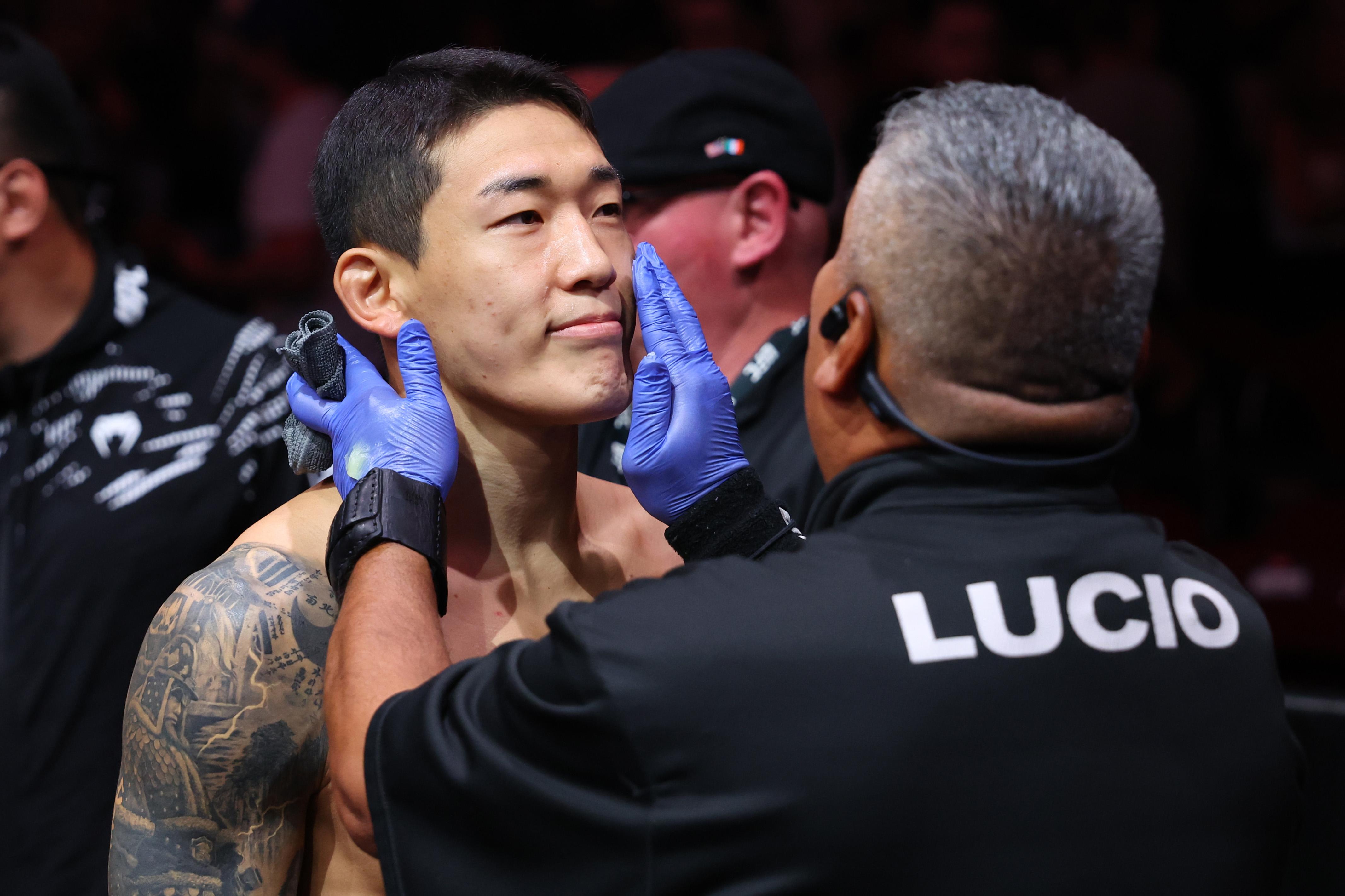 UFC 316: Saragih v Yoo