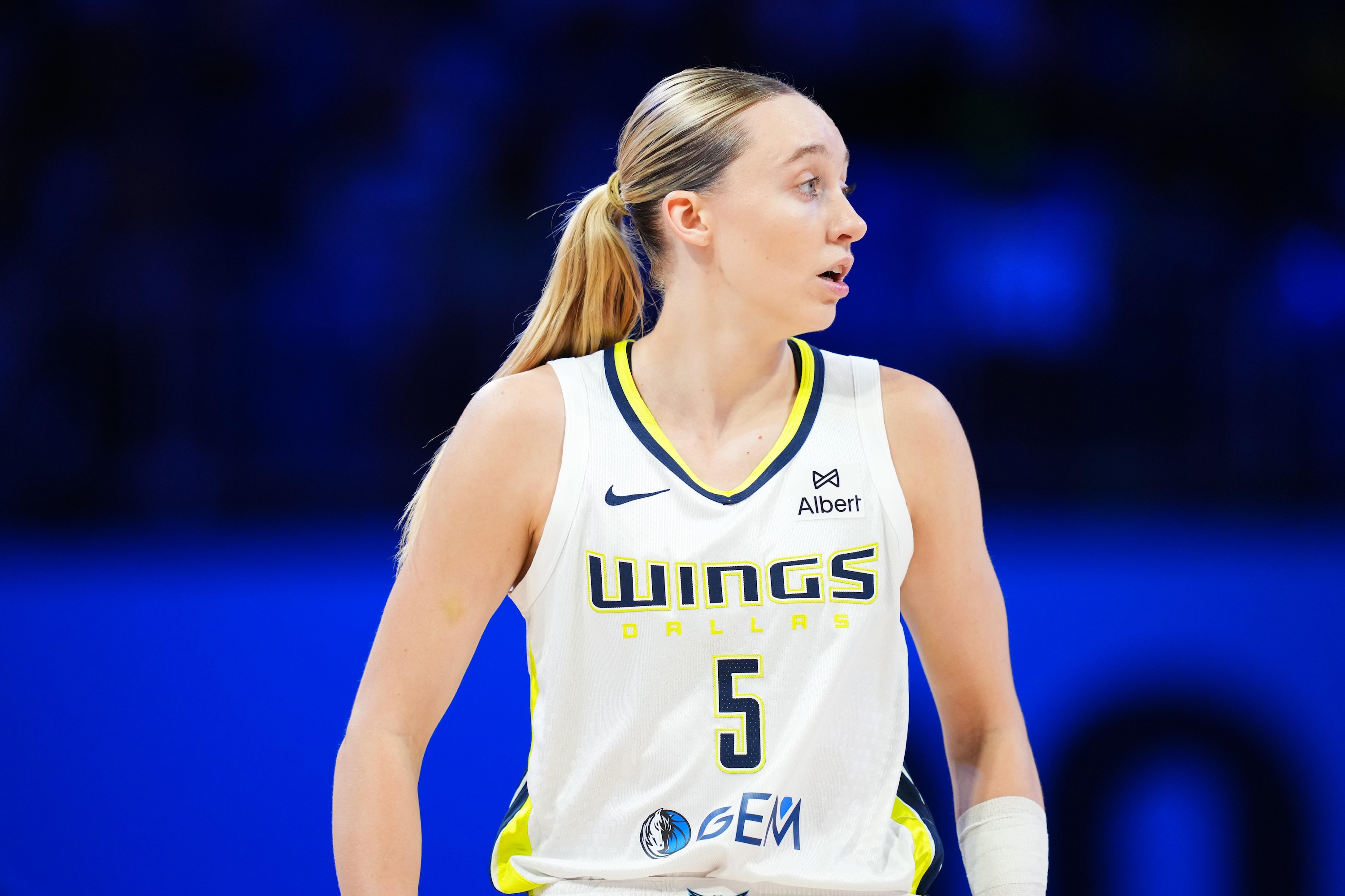 Paige Bueckers Scores 20 as Wings Beat Kaitlyn Chen, Valkyries for 2nd Win of Season