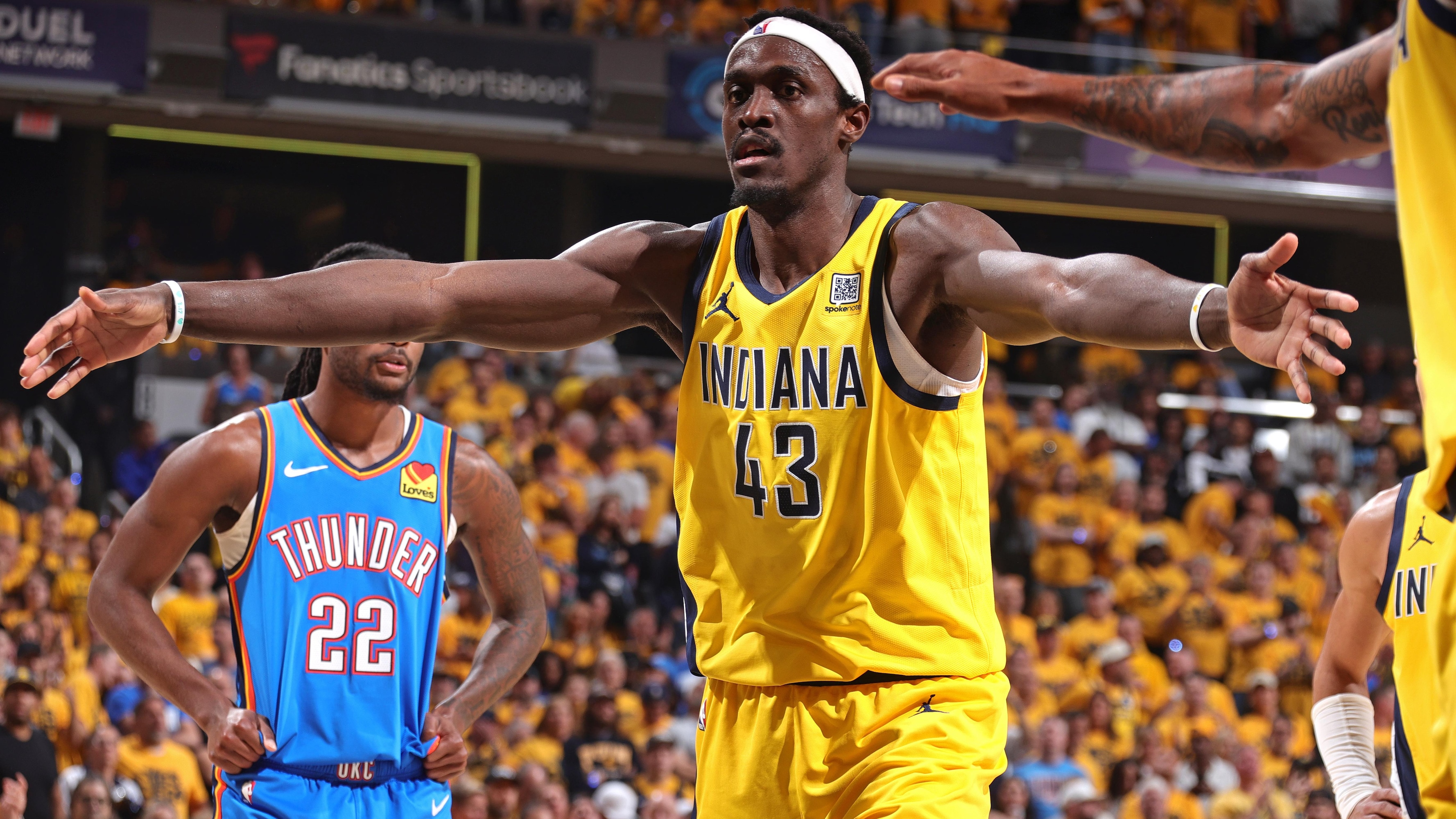 Haliburton Reacts to Siakam Poster, Says Pacers Troll Him 'for Not Dunking Anymore'