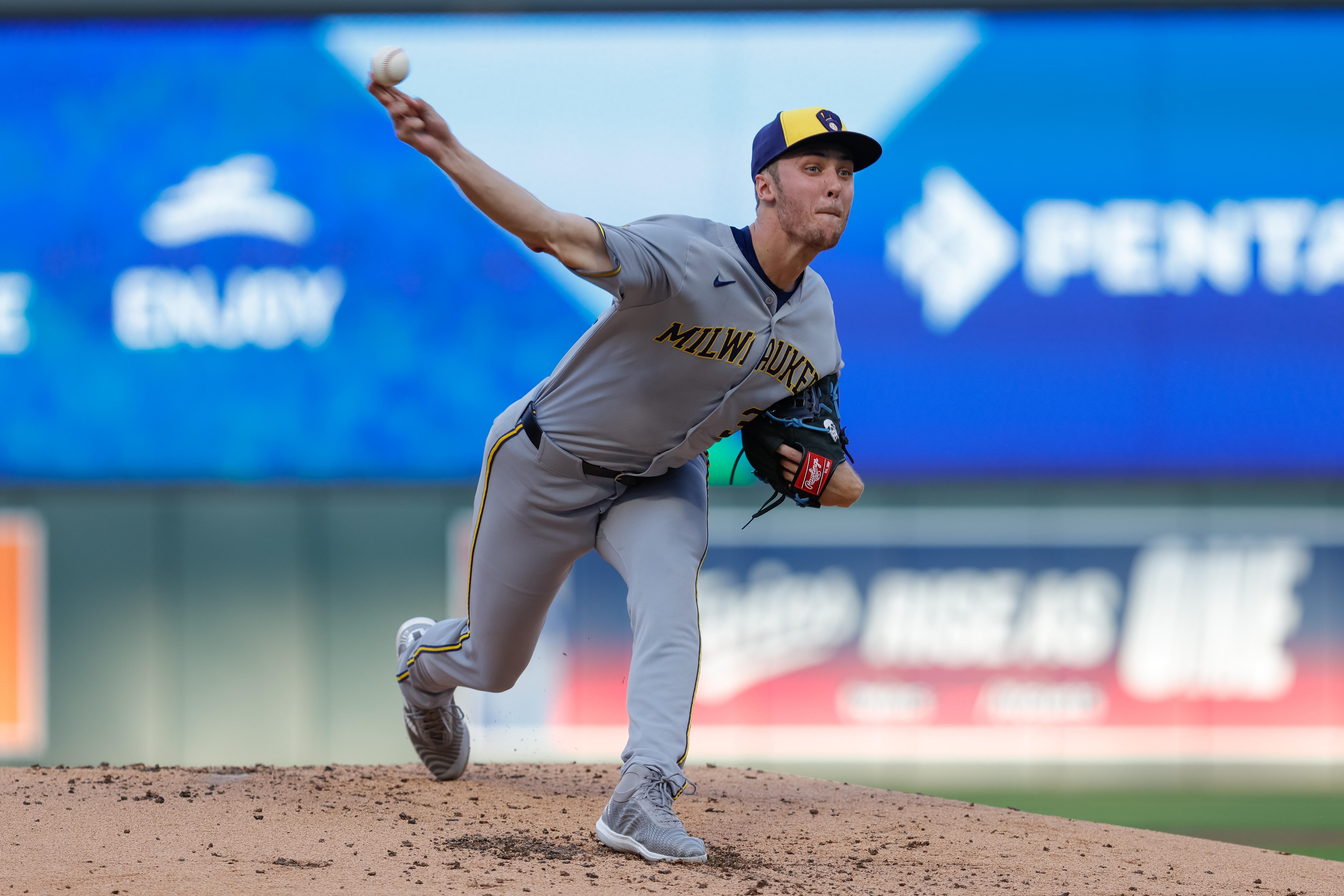 MLB: JUN 20 Brewers at Twins