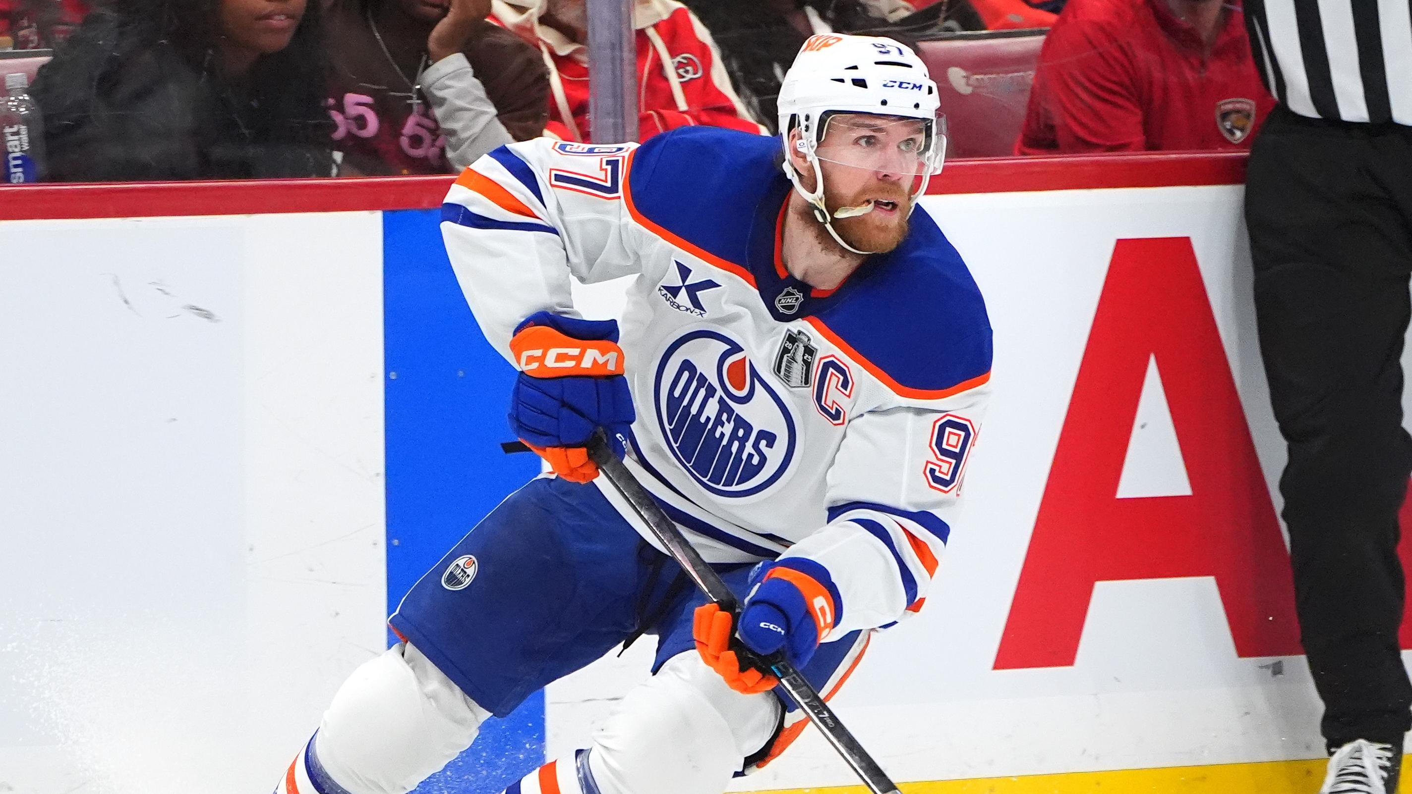 Connor McDavid ‘Has Every Intention to Win in Edmonton’ amid Oilers Contract Rumors