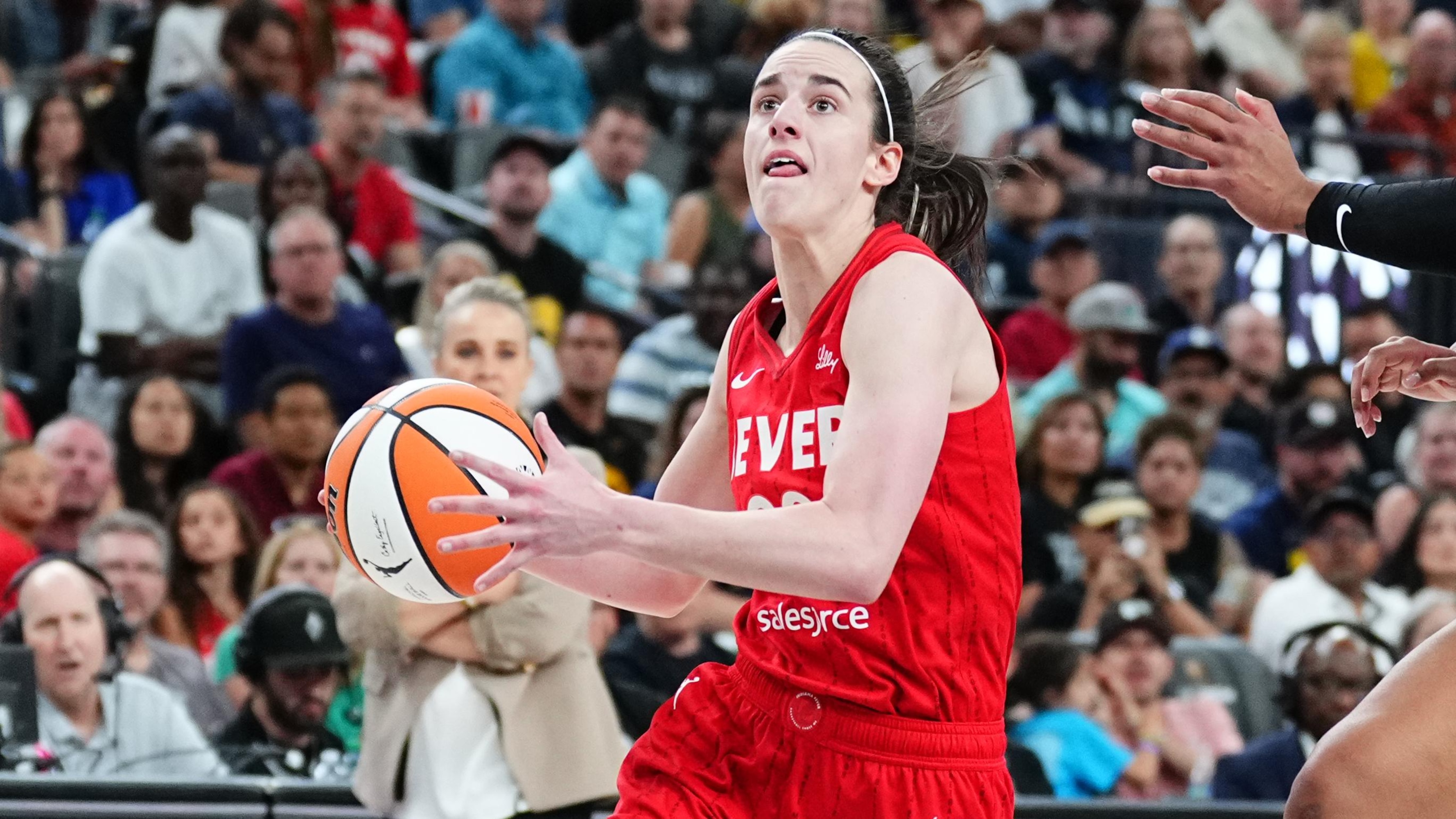 Caitlin Clark Records Double-Double as Aliyah Boston, Fever Lose to A'ja Wilson, Aces
