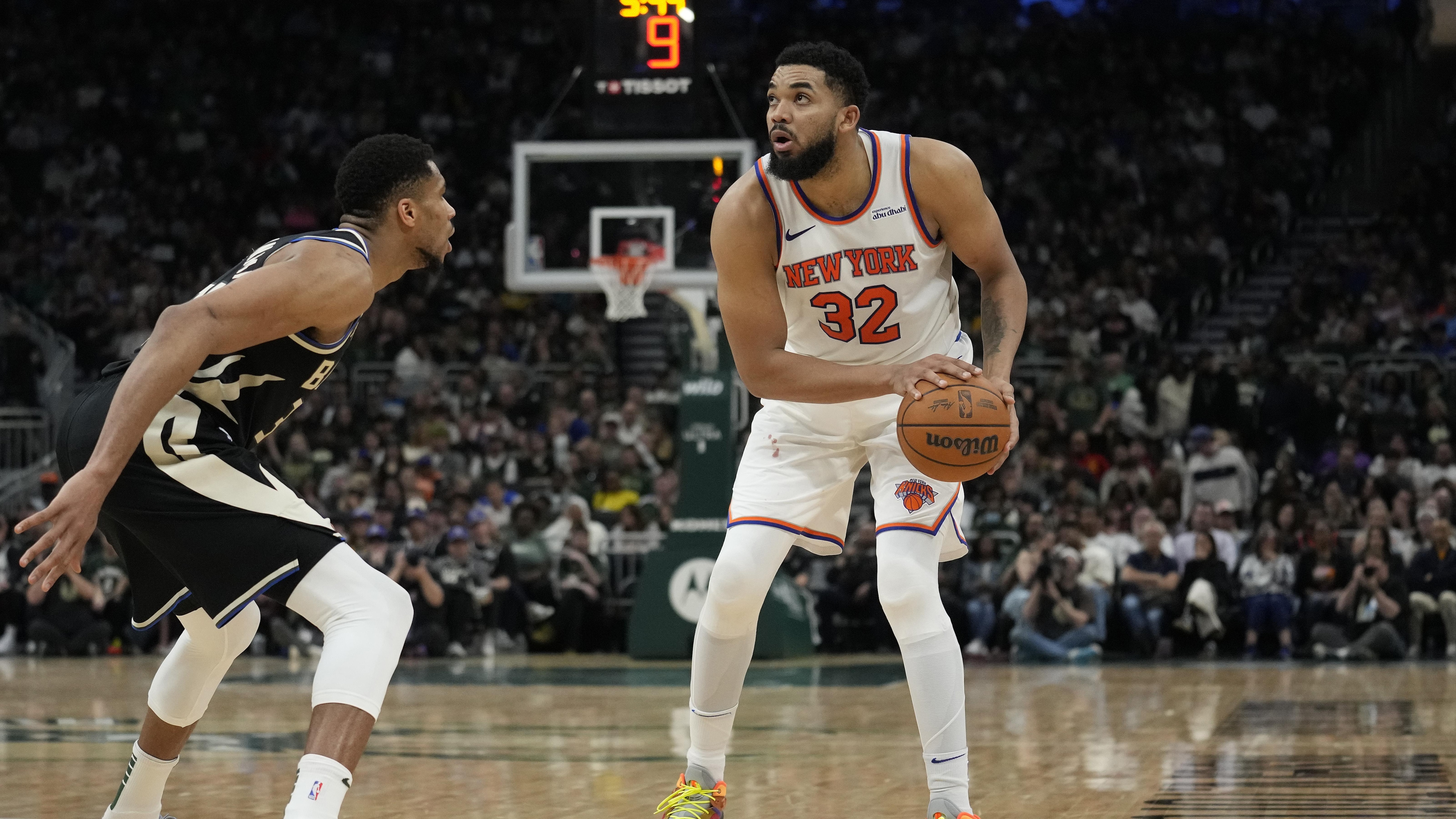 New York Knicks v Milwaukee Bucks