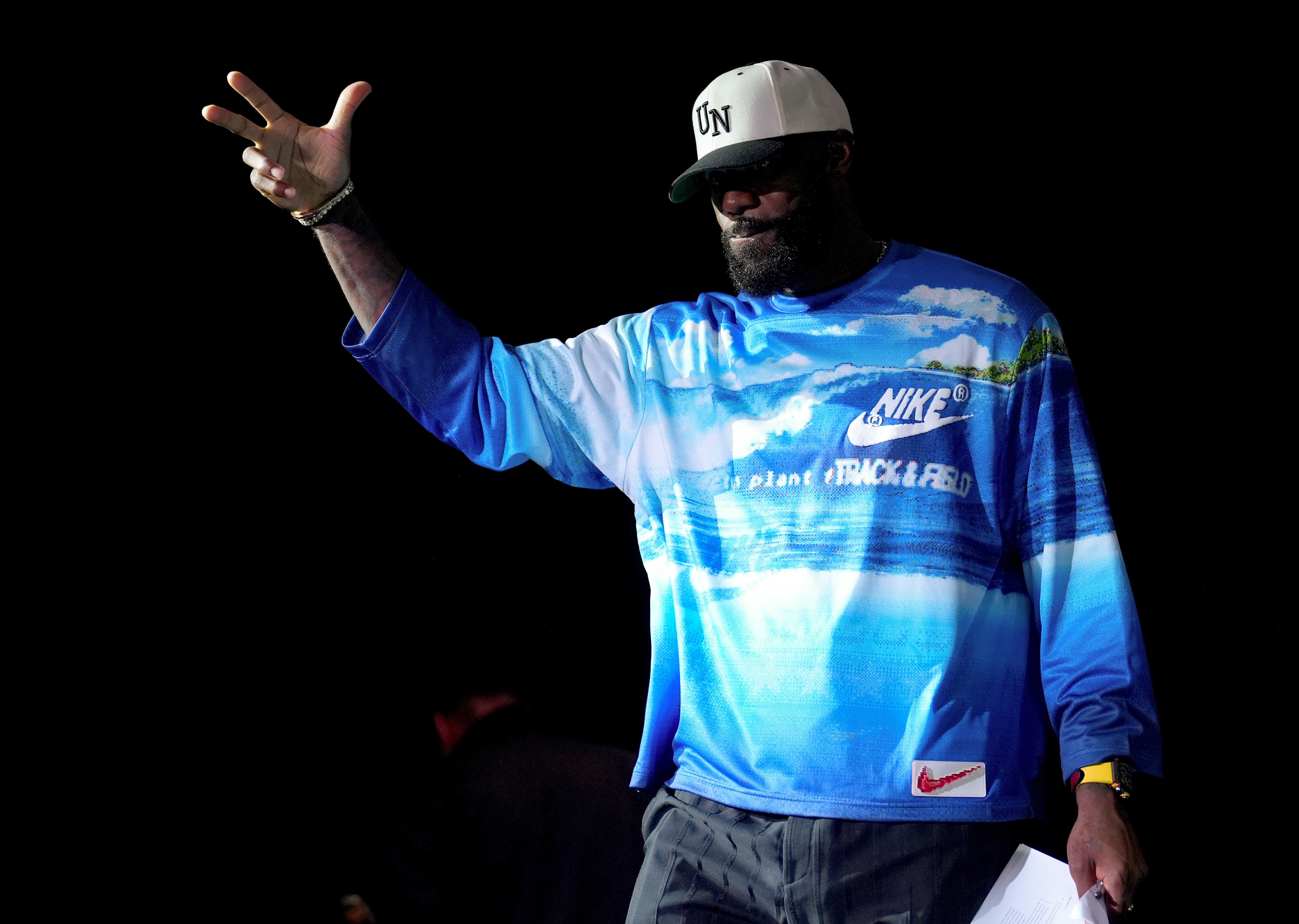 lebron james fanatics