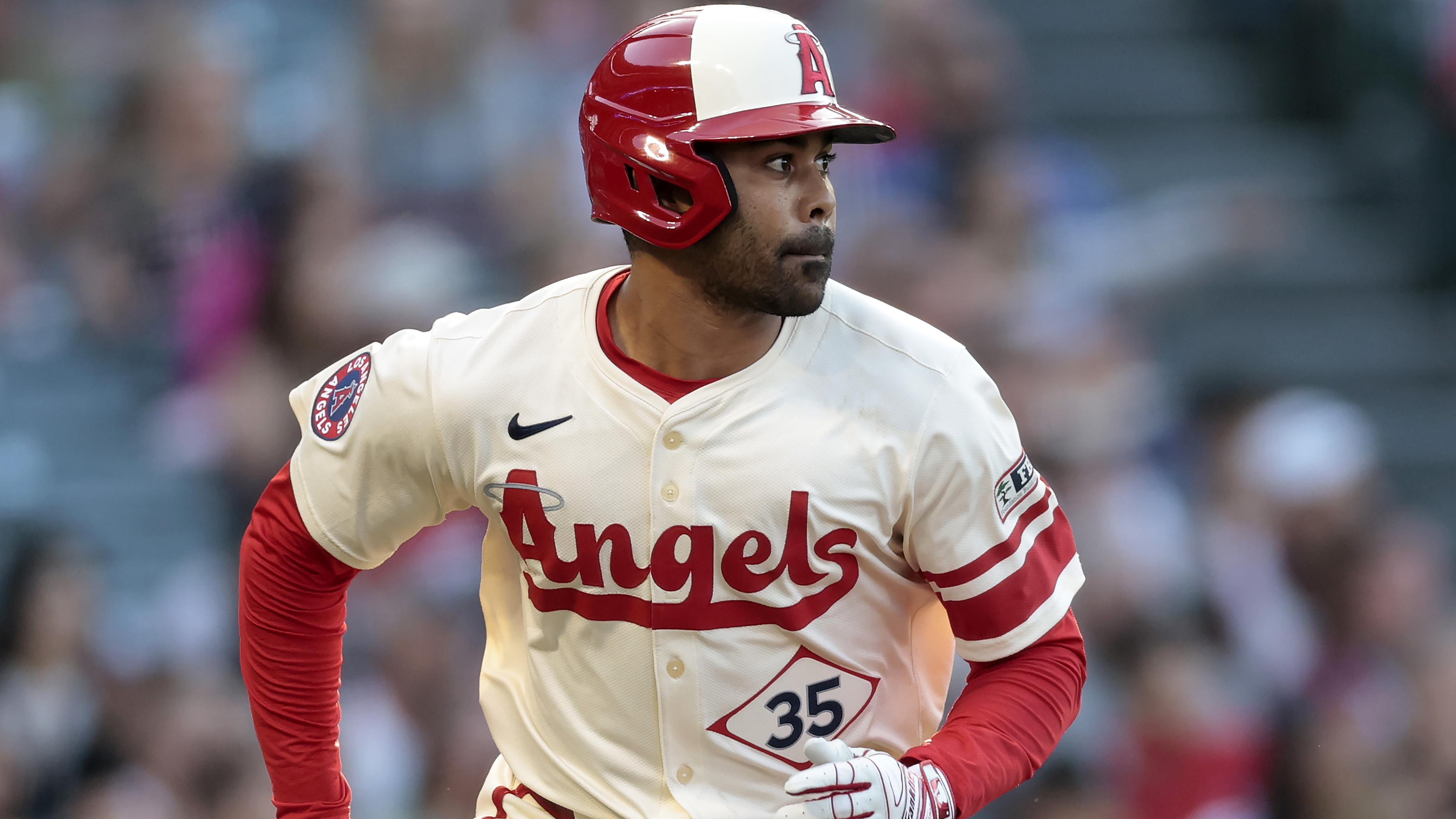 Houston Astros v Los Angeles Angels