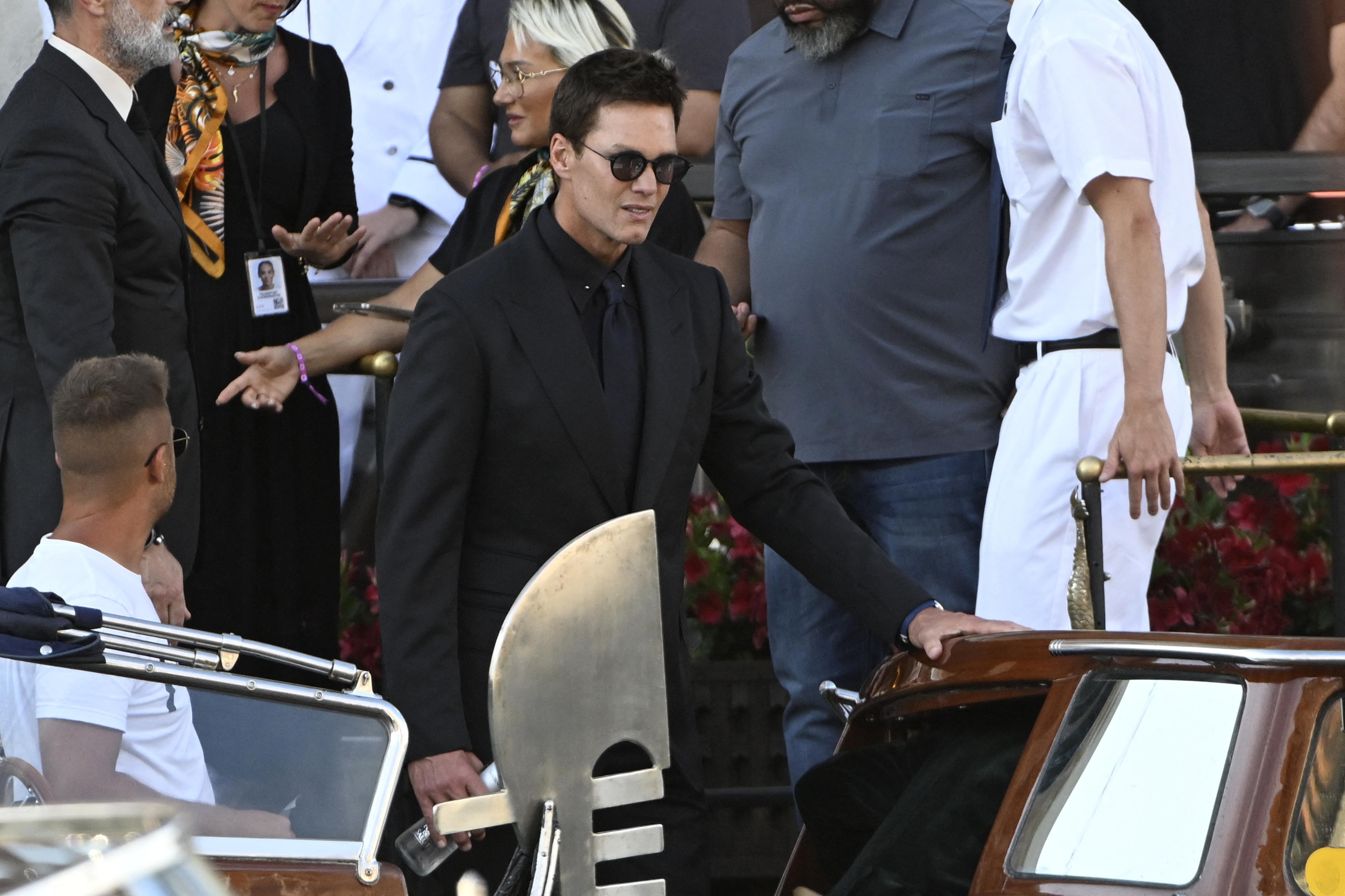 Tom Brady Among Celebrities to Attend Jeff Bezos, Lauren Sanchez