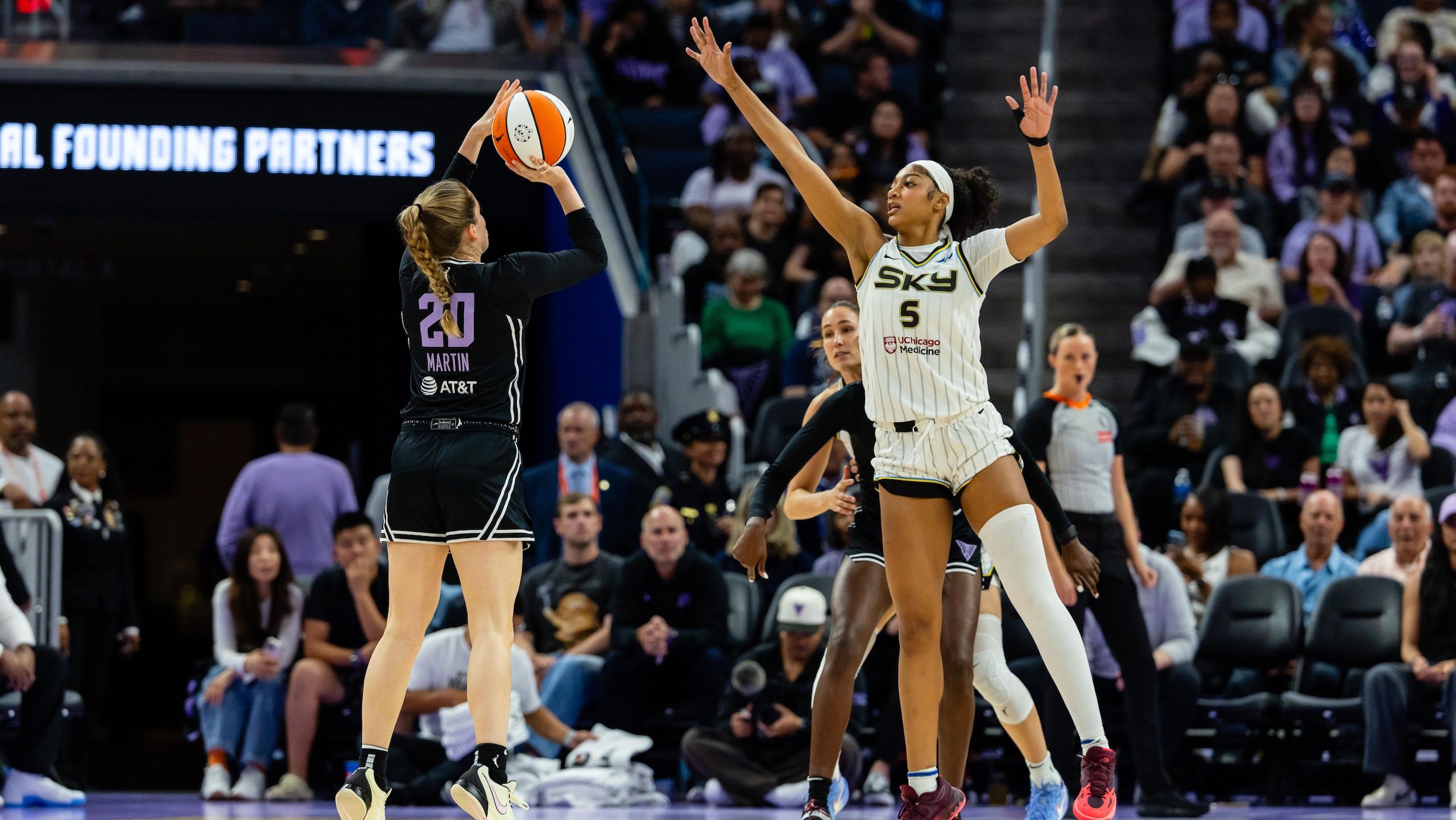 WNBA: JUN 27 Chicago Sky at Golden State Valkyries