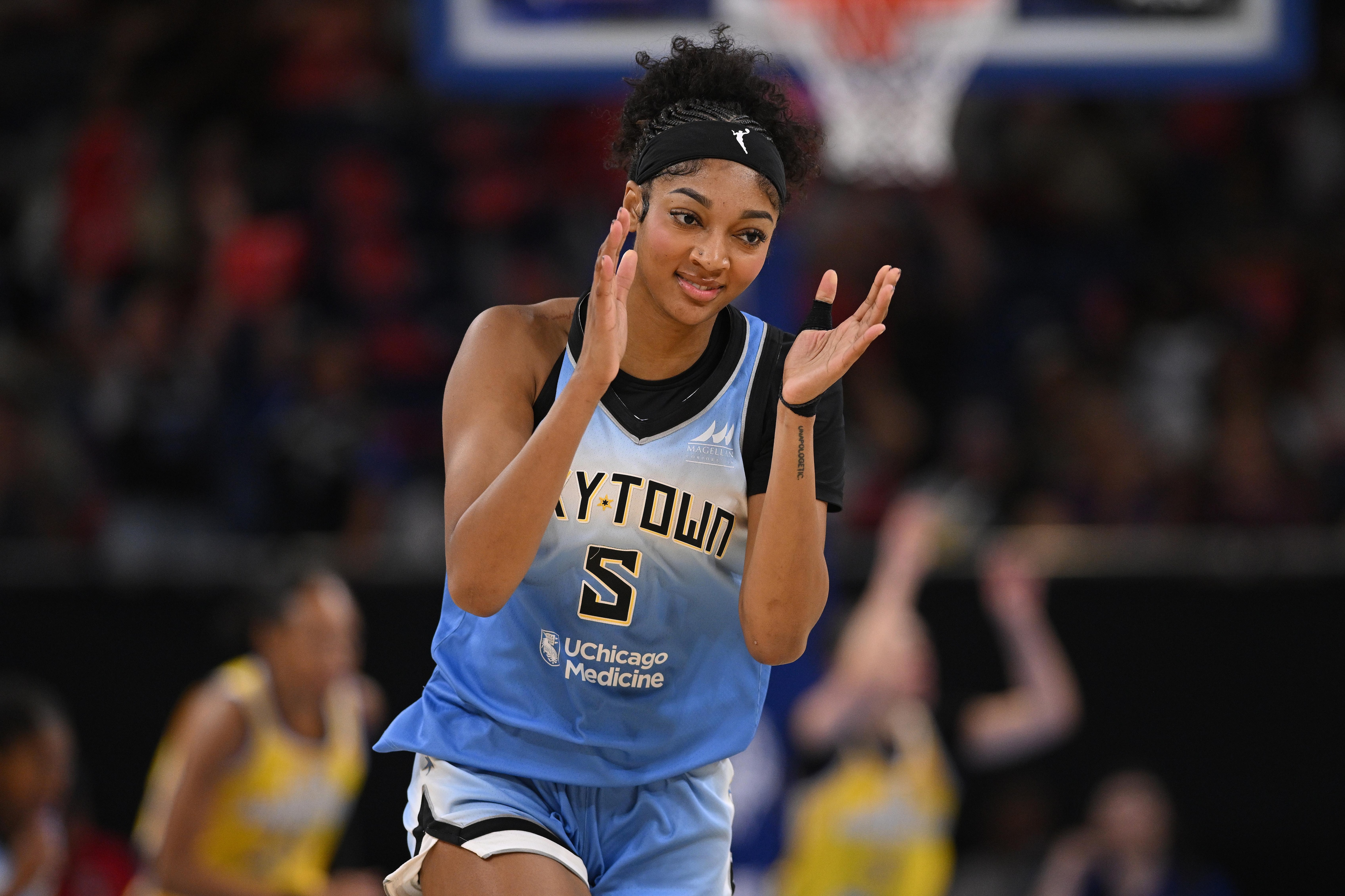 Los Angeles Sparks v Chicago Sky