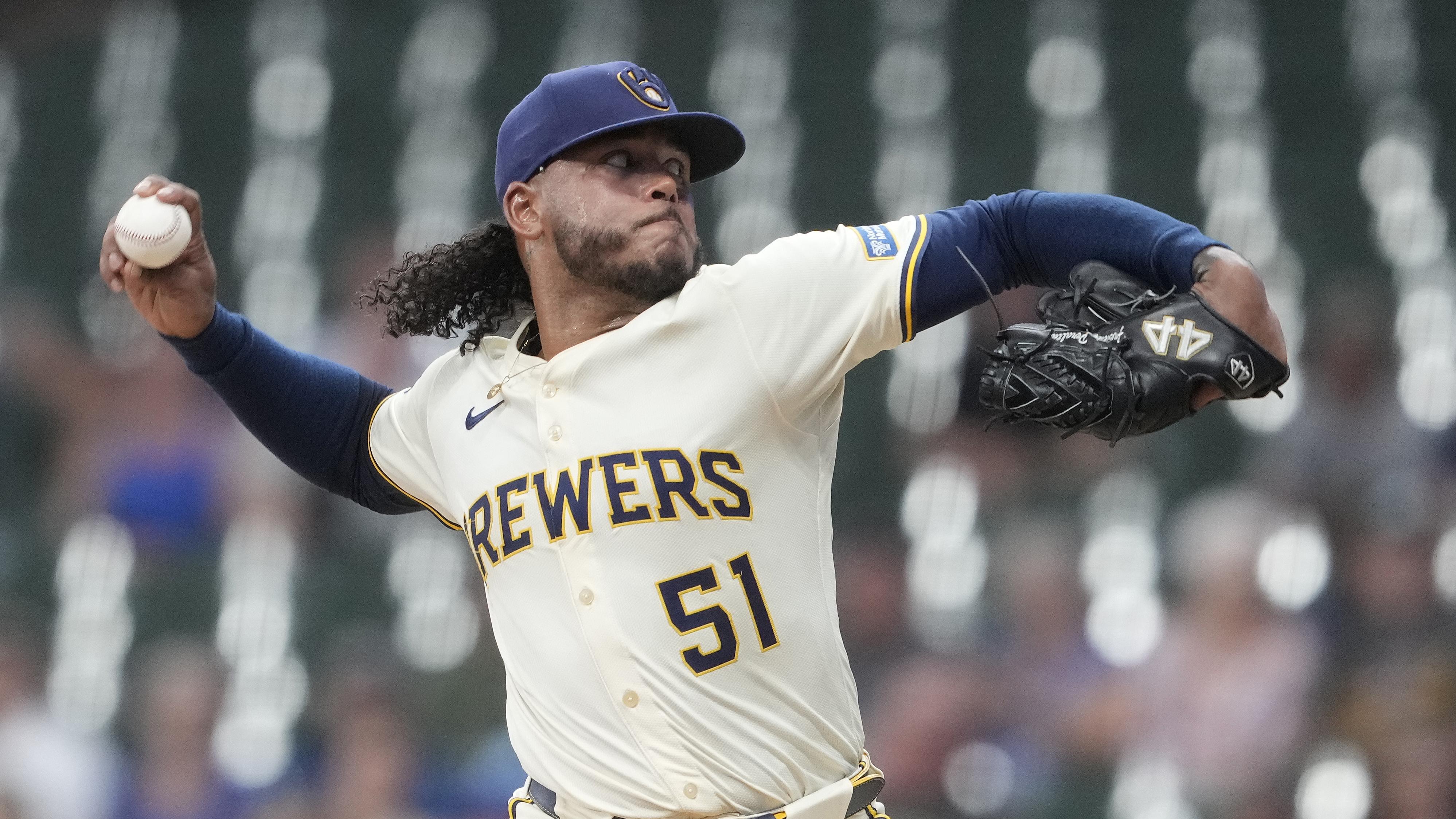 Pittsburgh Pirates v Milwaukee Brewers