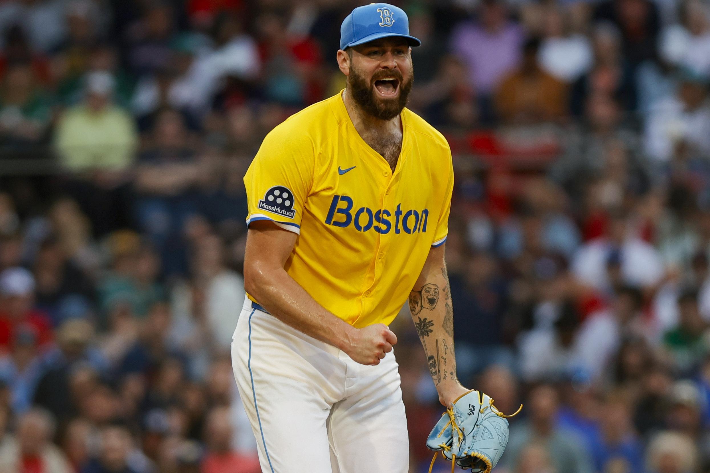 Red Sox bats break out with 18 hits, end six-game losing streak with rout of Blue Jays