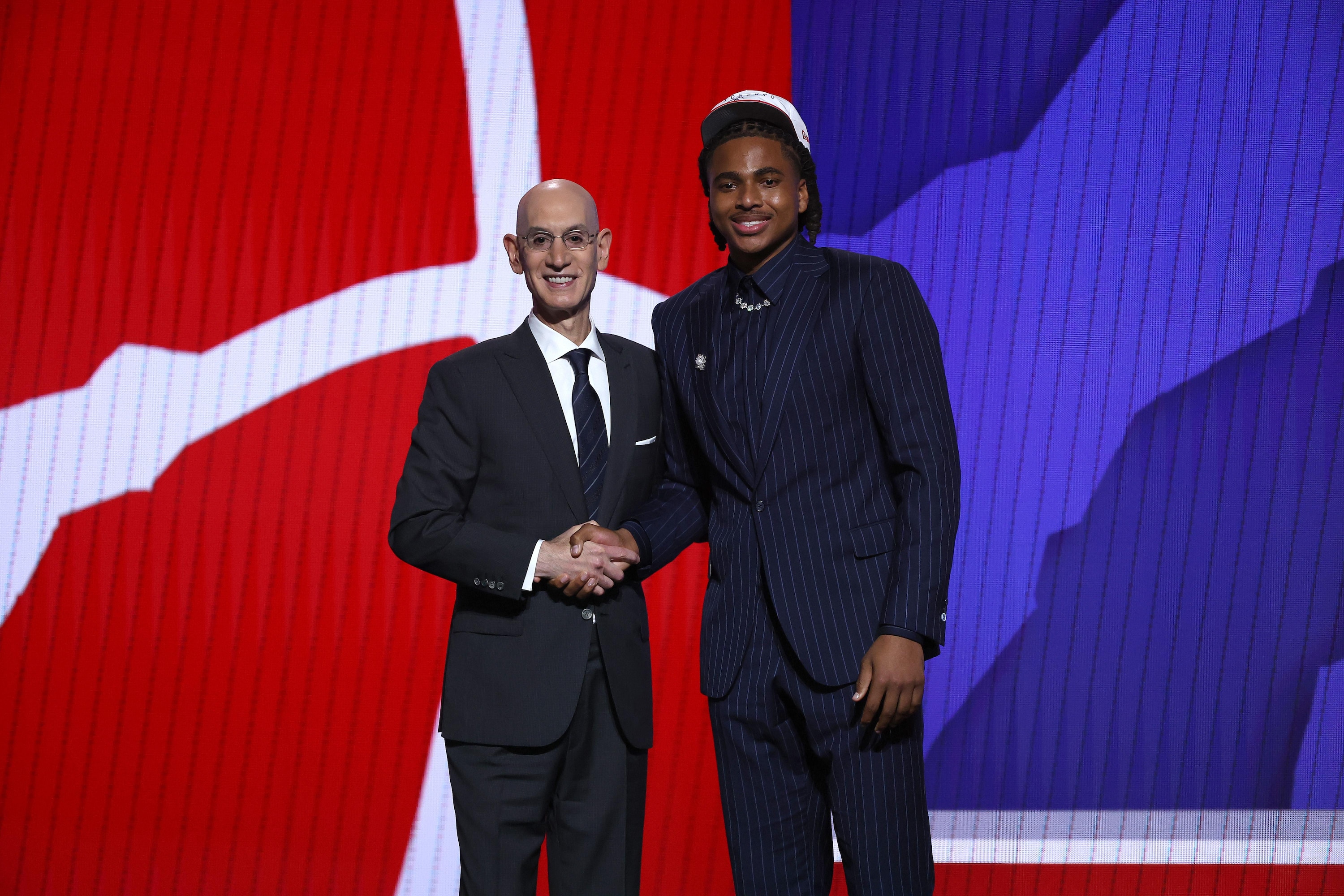 Collin Murray-Boyles Applauded by Girlfriend Chloe Kitts at 2025 NBA Draft on Video