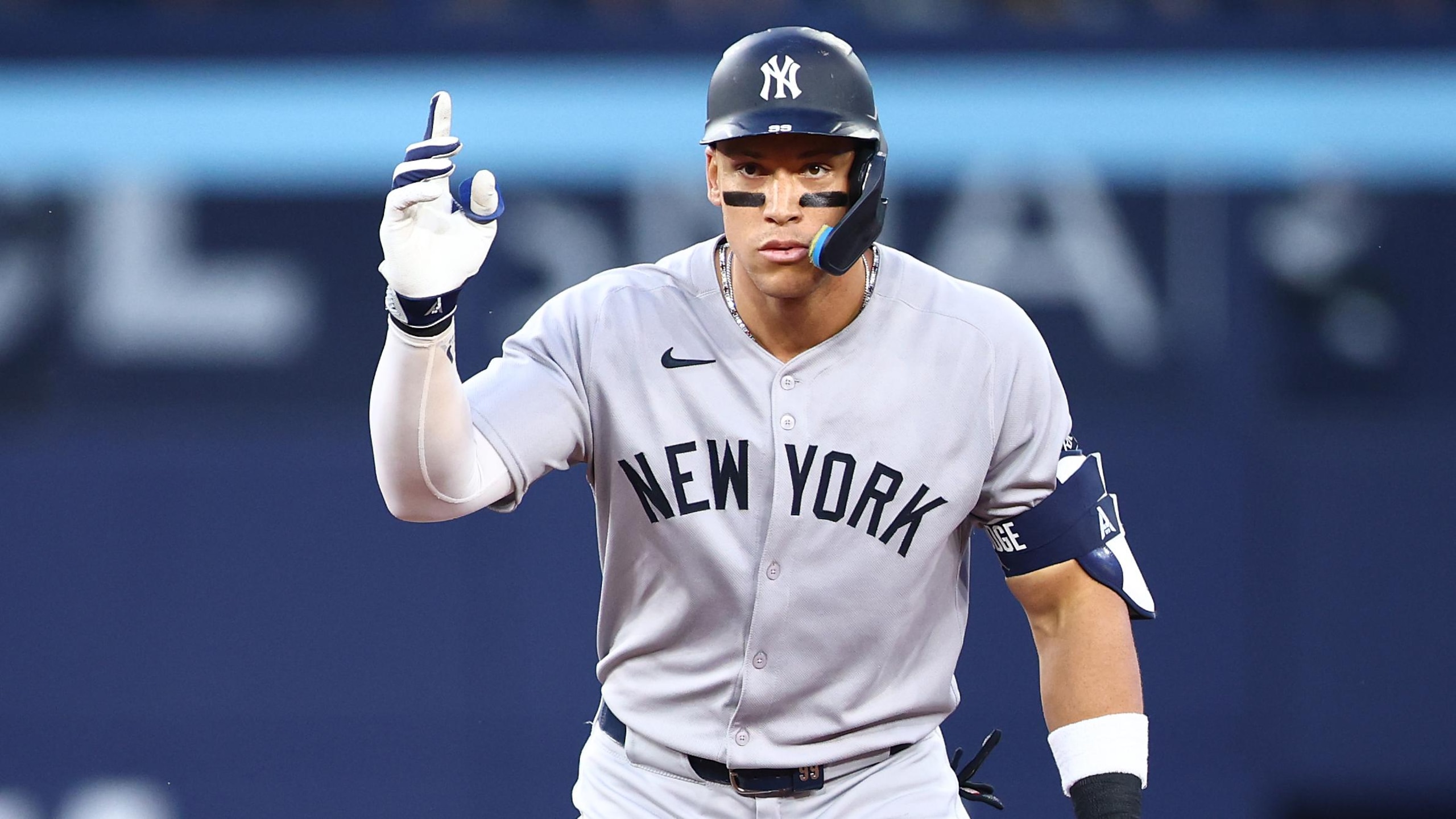New York Yankees v Toronto Blue Jays