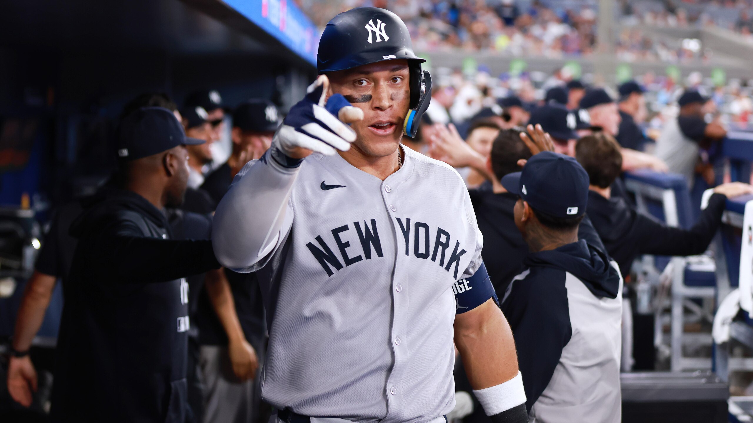 New York Yankees v Toronto Blue Jays New York Yankees v Toronto Blue Jays