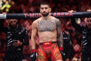 Ilia Topuria KOs Charles Oliveira In 1st Round At UFC 317 To Win Ilia Topuria KOs Charles Oliveira In 1st Round At UFC 317 To Win