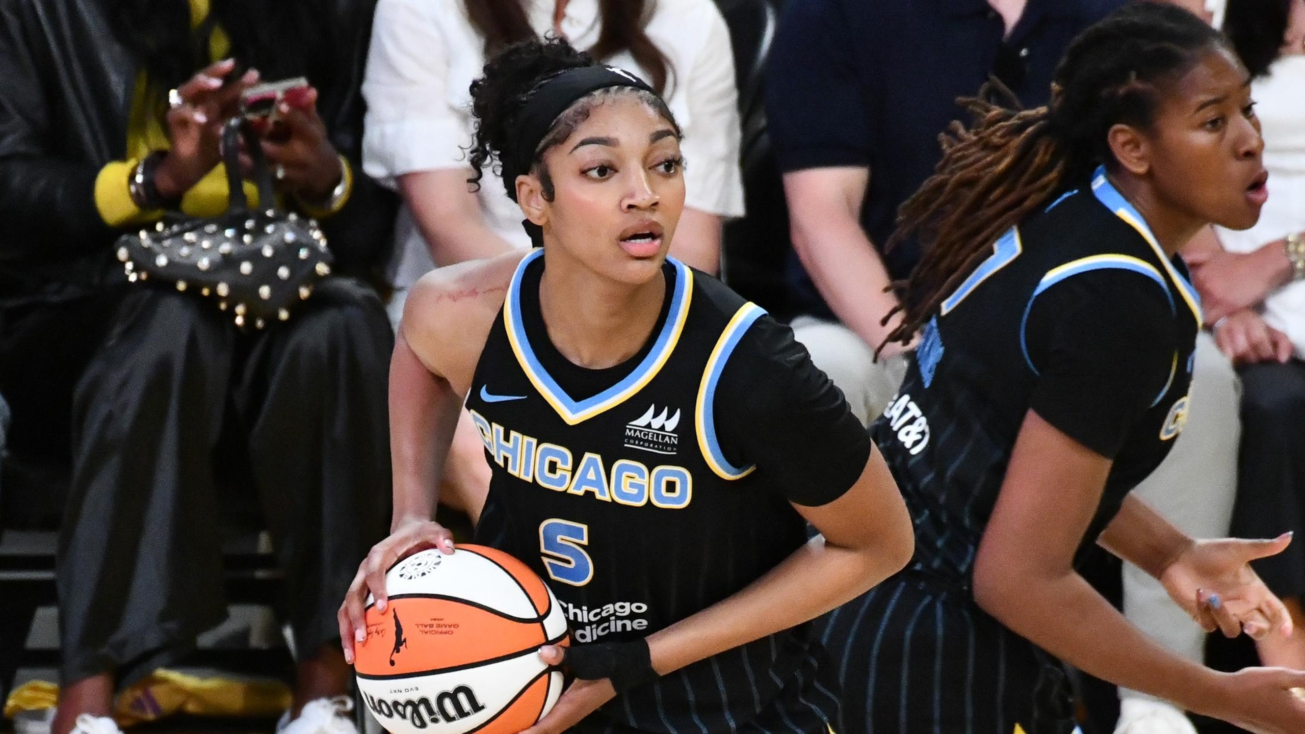 Chicago Sky v Los Angeles Sparks Chicago Sky v Los Angeles Sparks