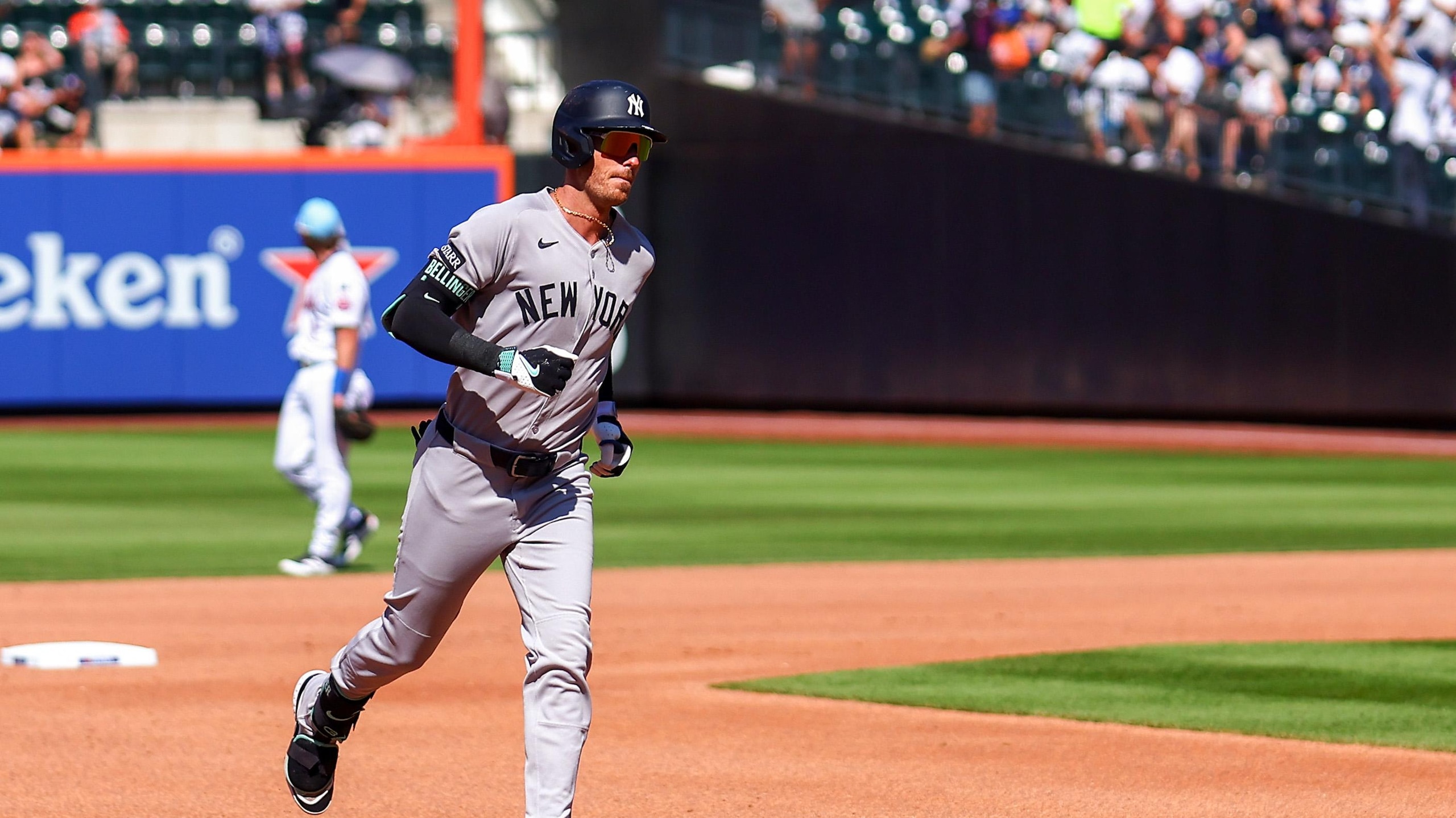 New York Yankees v. New York Mets